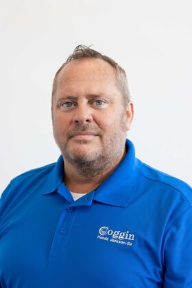 Staff member Paul Maheu from ID_87c2d8258ac3