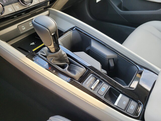 2025 Honda Accord Hybrid EX-L - Photo 31