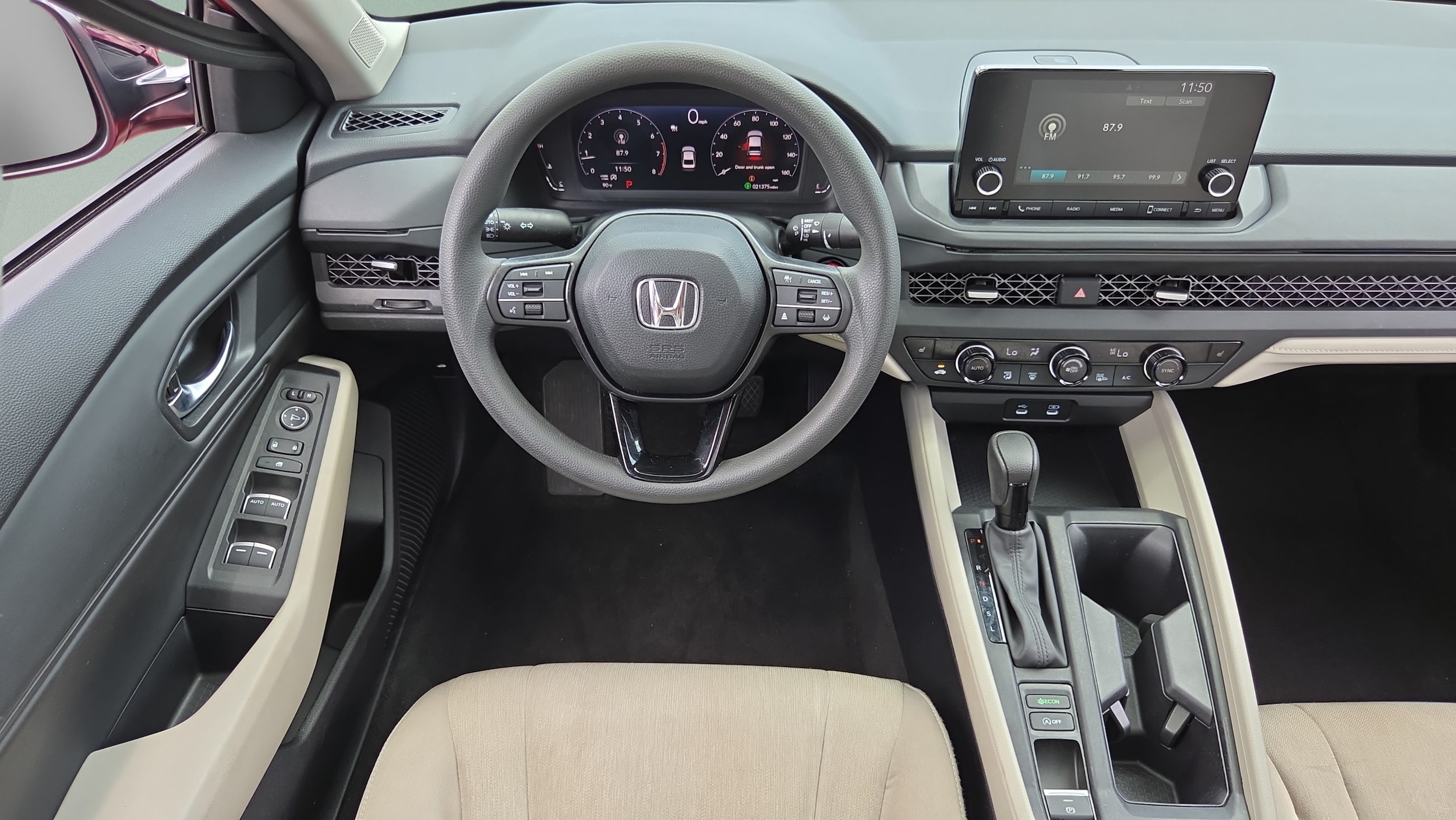 2025 Honda Accord SE - Photo 13