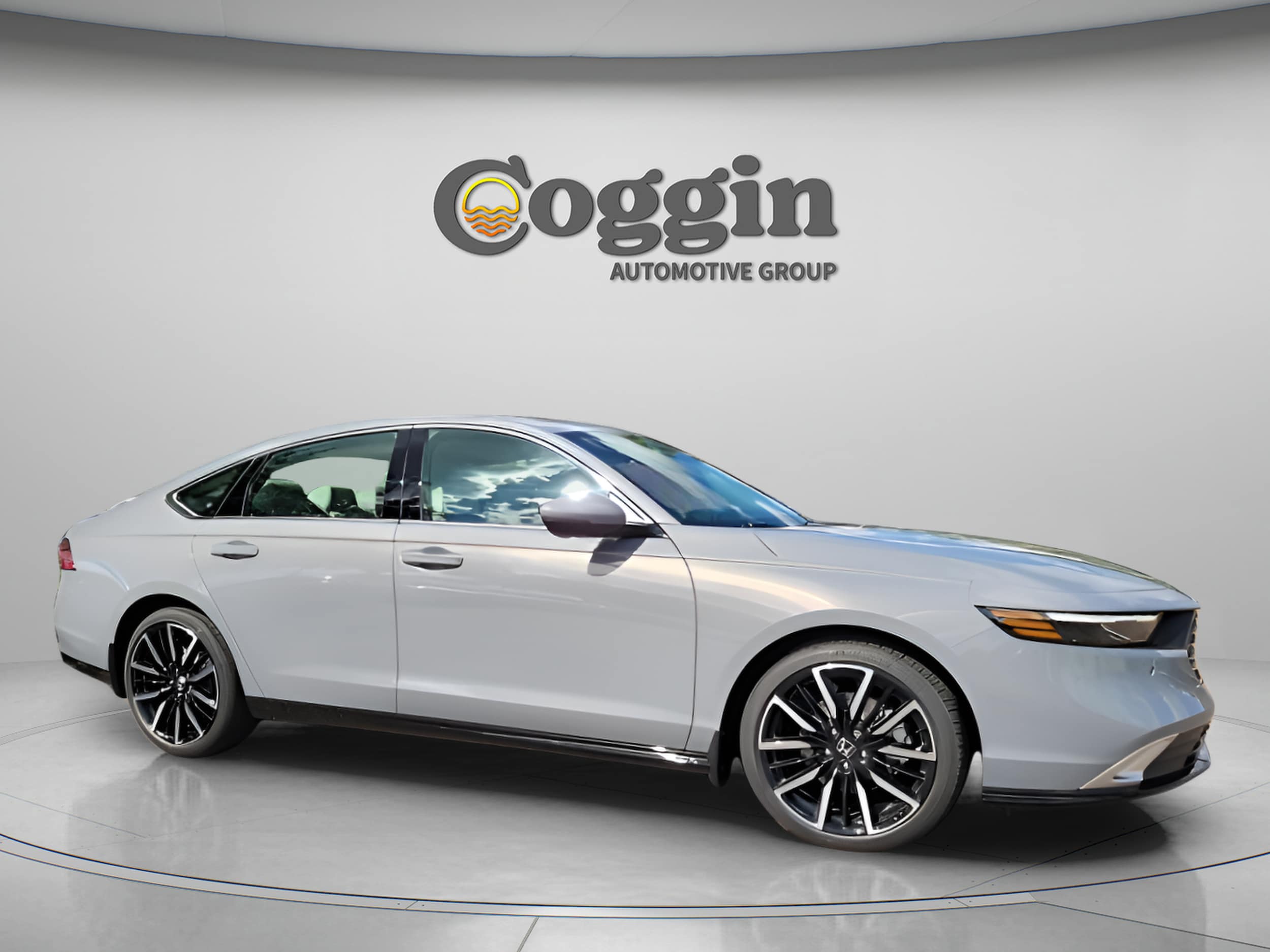 2025 Honda Accord Hybrid Touring - Photo 6