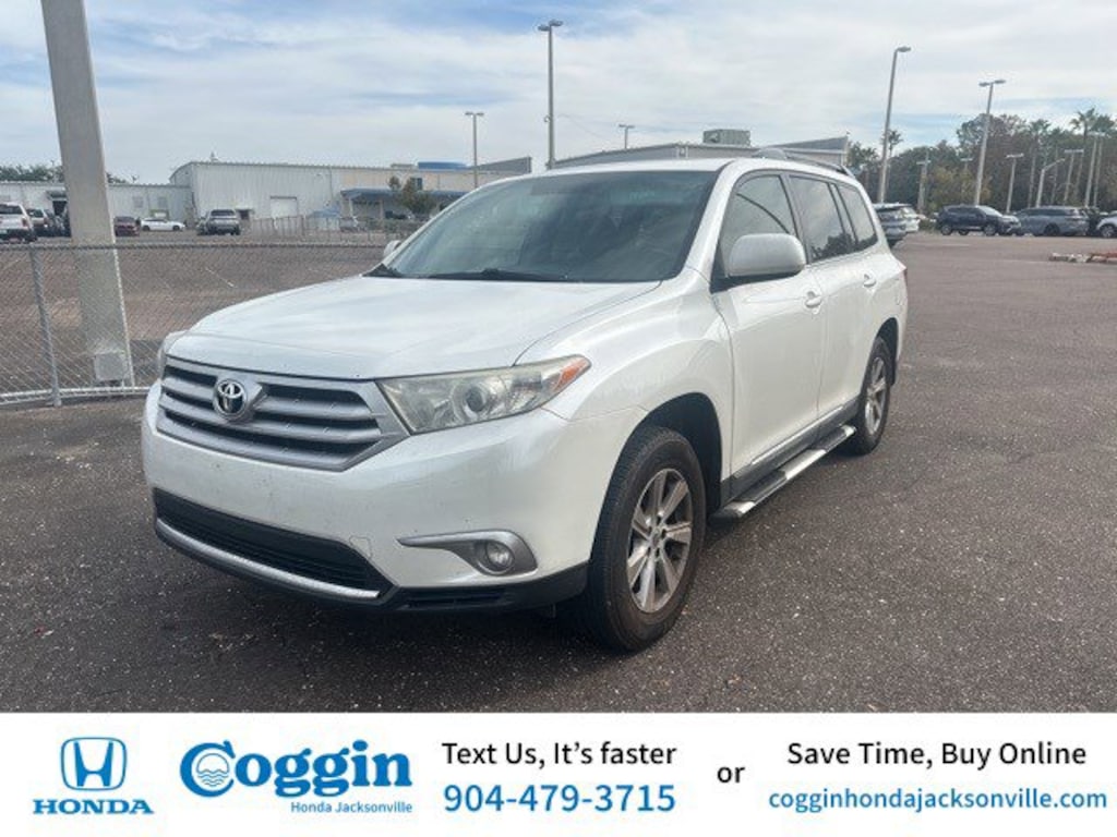 Used 2012 Toyota Highlander V6 FWD SUV