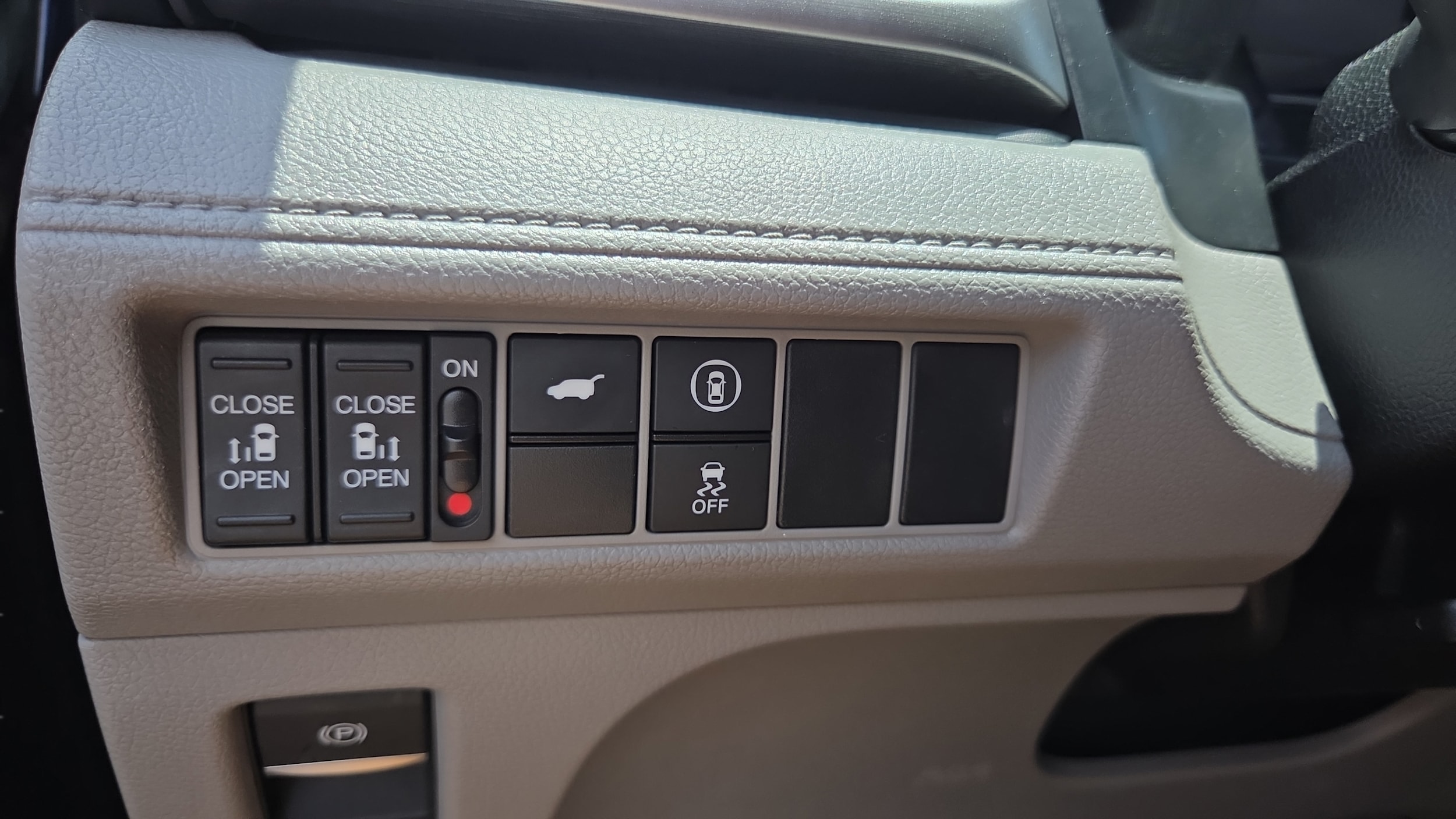 2023 Honda Odyssey EX-L - Photo 21