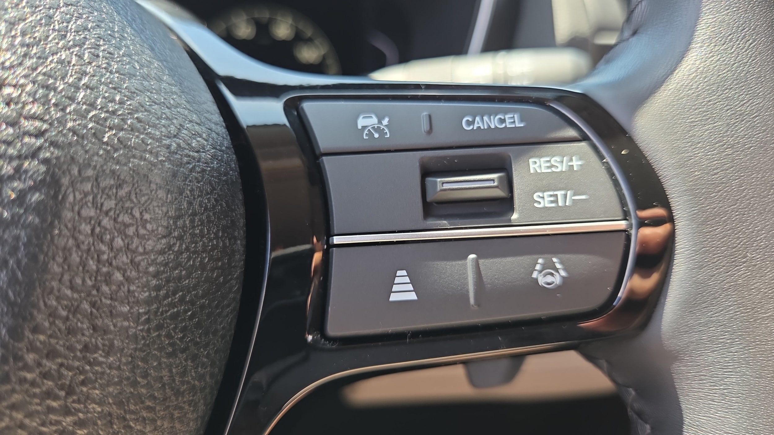 2025 Honda Pilot EX-L - Photo 28