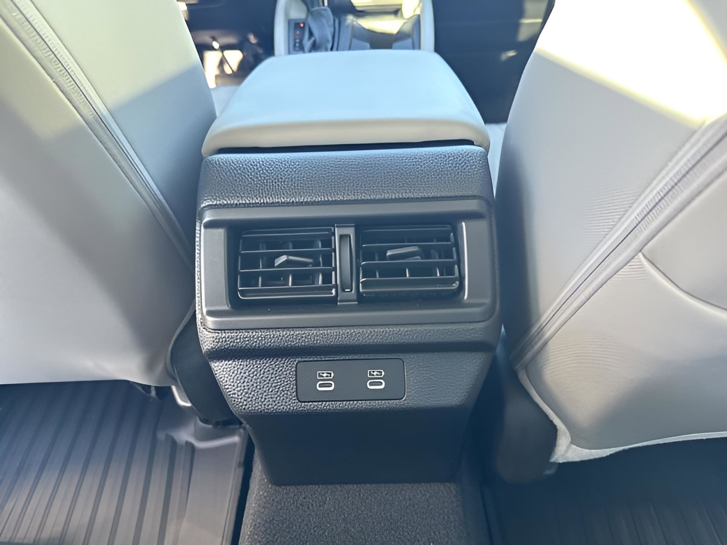 2025 Honda Accord SE - Photo 15