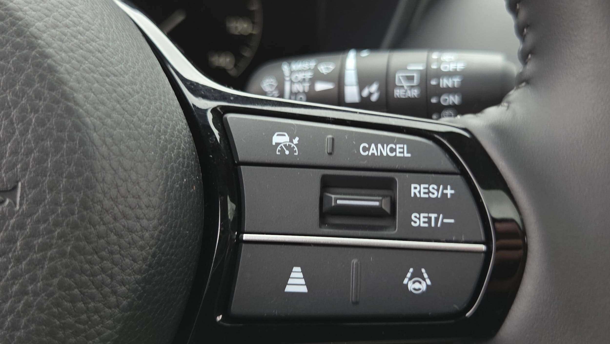 2025 Honda HR-V EX-L - Photo 29