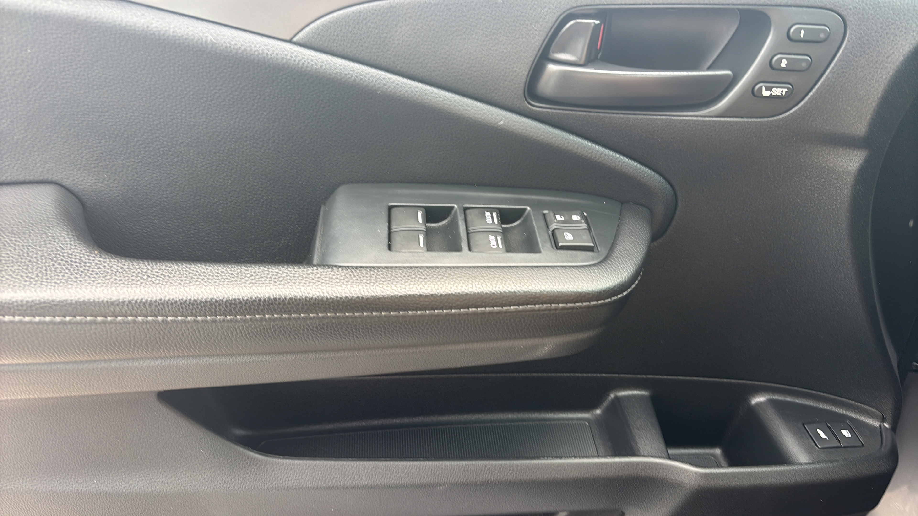 2022 Honda Passport EX-L - Photo 32