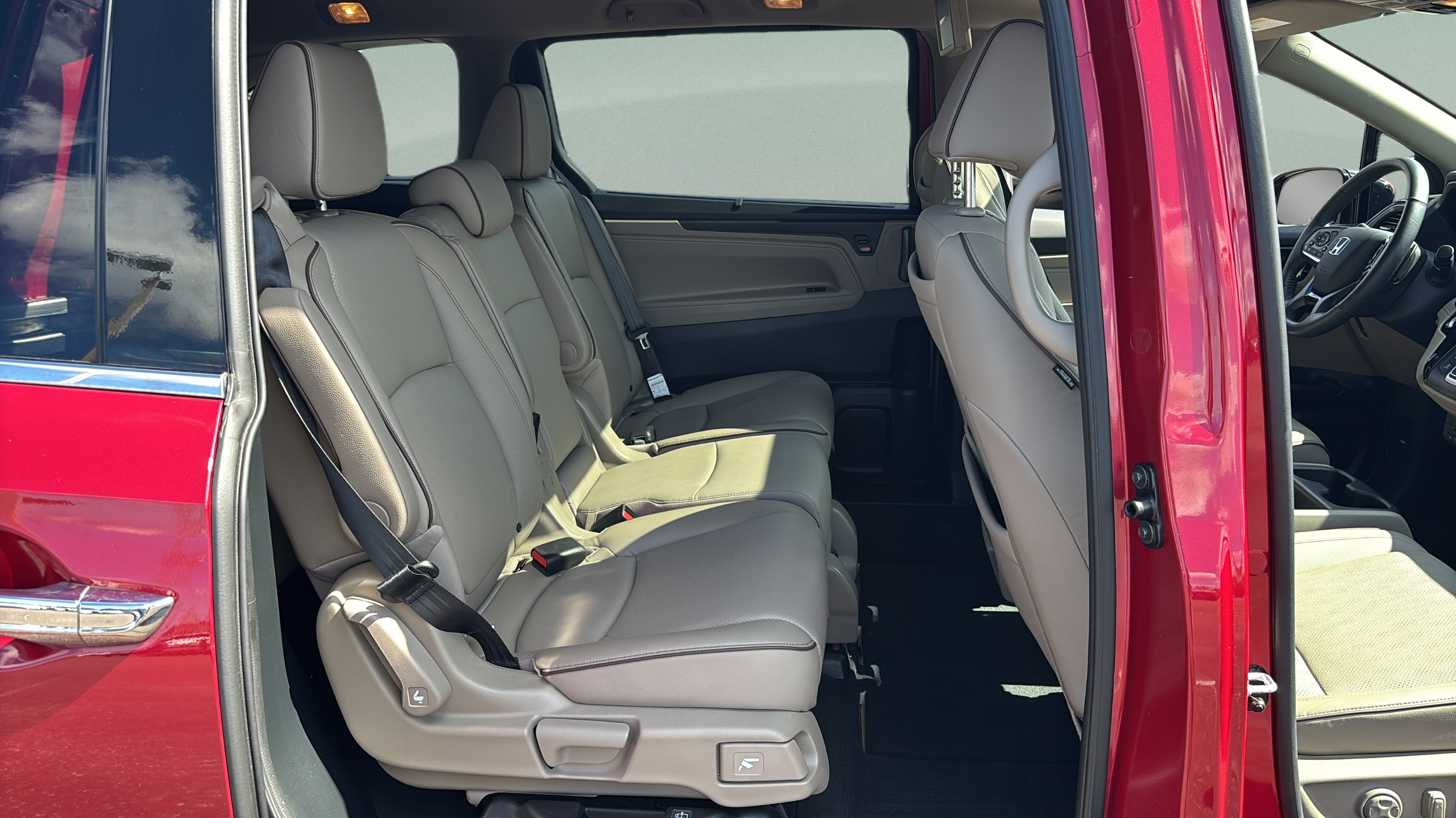 2024 Honda Odyssey Elite - Photo 19