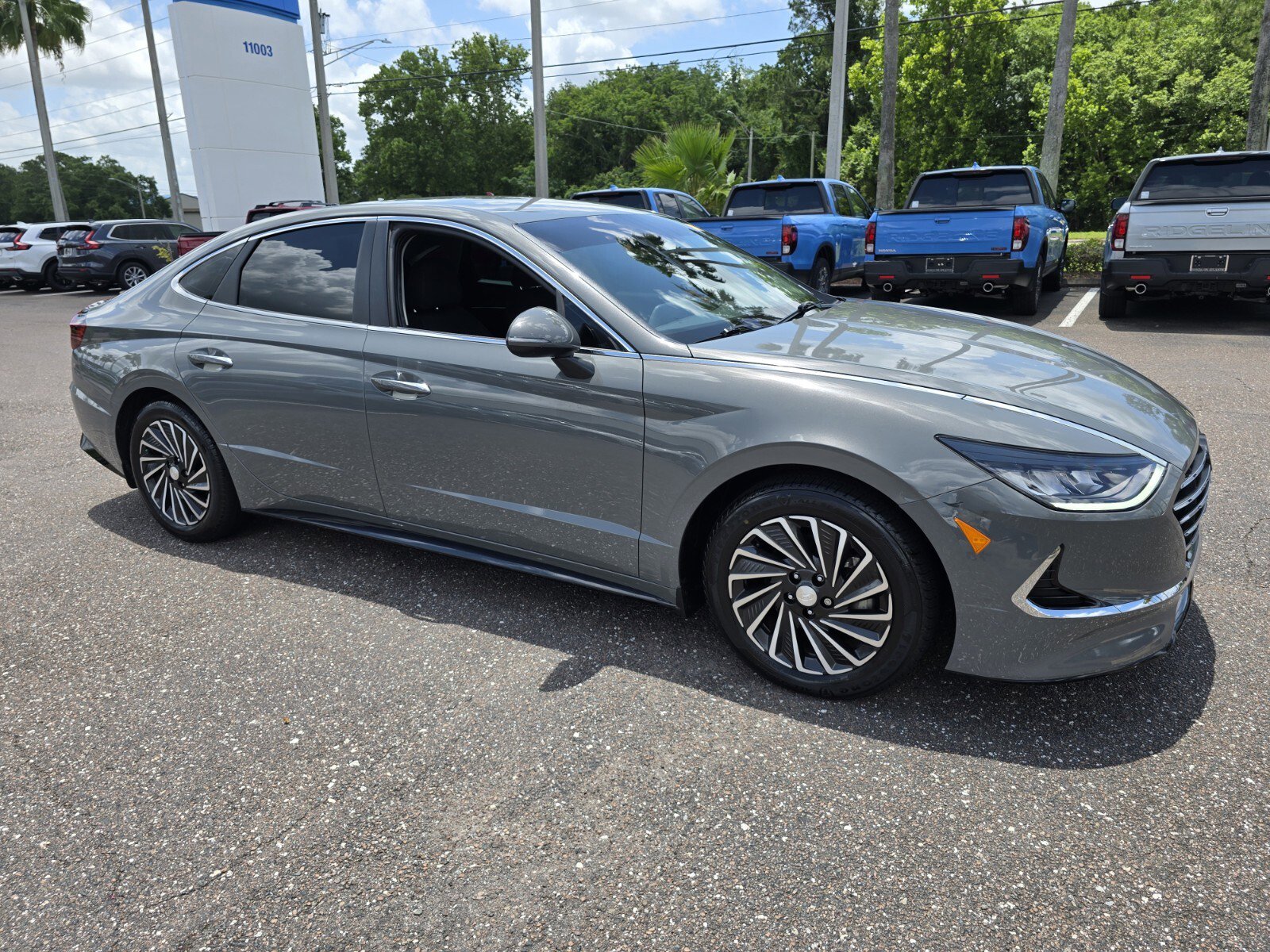 Used 2023 Hyundai Sonata Hybrid SEL with VIN KMHL34JJXPA059186 for sale in Jacksonville, FL