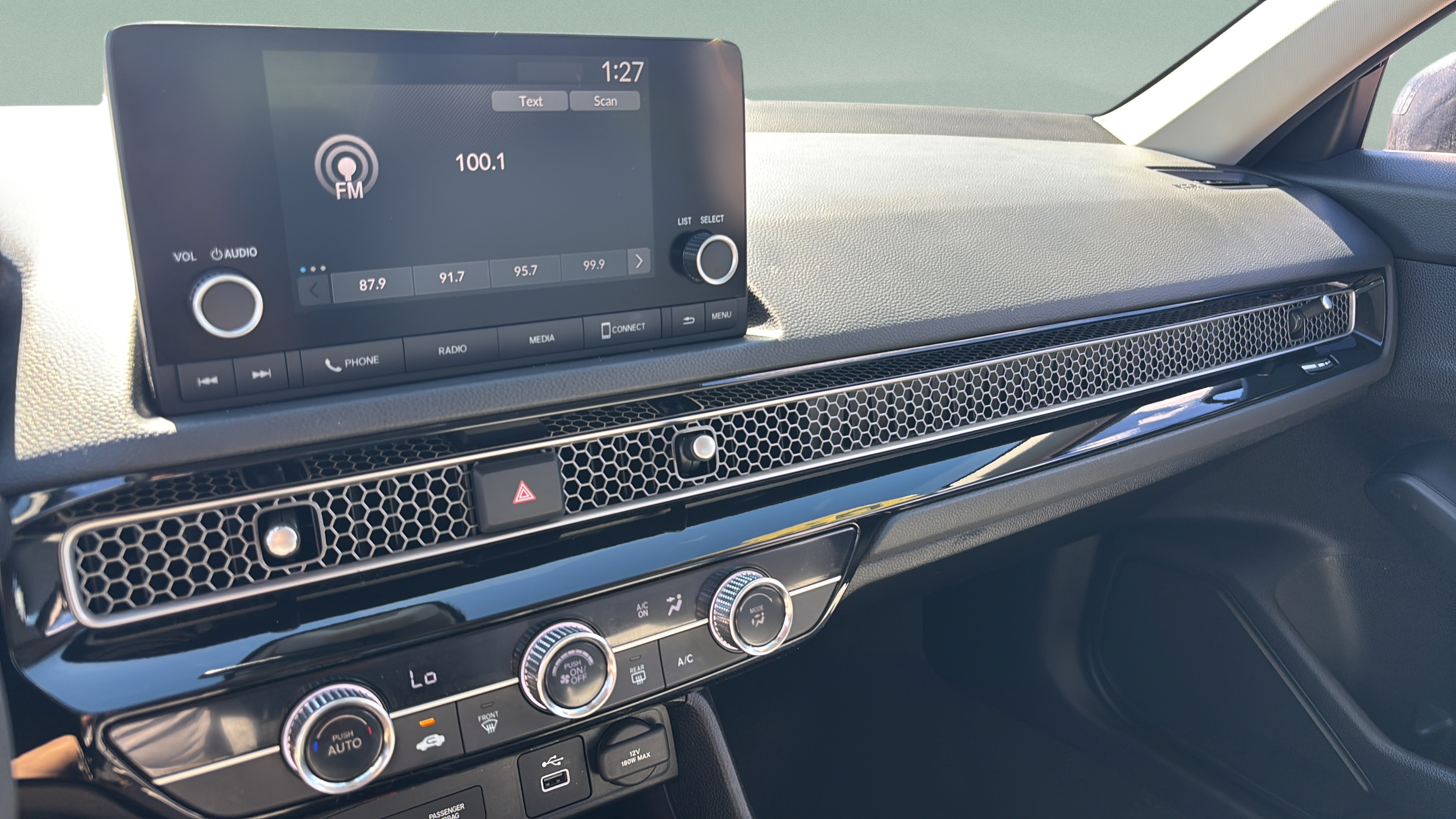 2024 Honda Civic LX - Photo 30