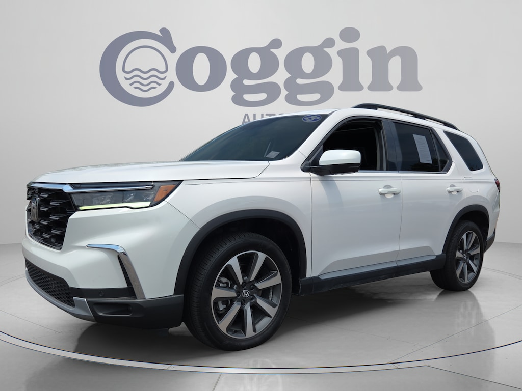 Certified 2025 Honda Pilot Elite SUV