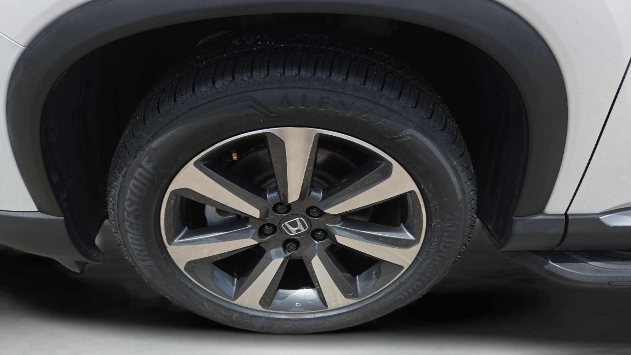 2024 Honda Pilot Elite - Photo 34