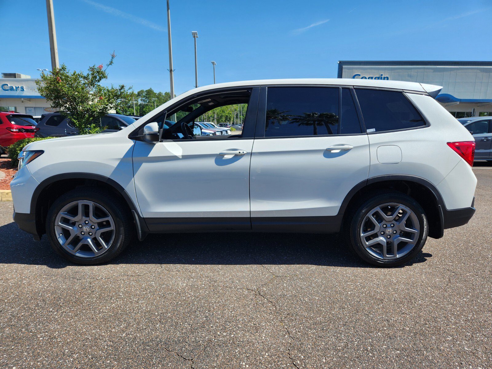 Certified 2023 Honda Passport EX-L with VIN 5FNYF8H56PB004422 for sale in Jacksonville, FL
