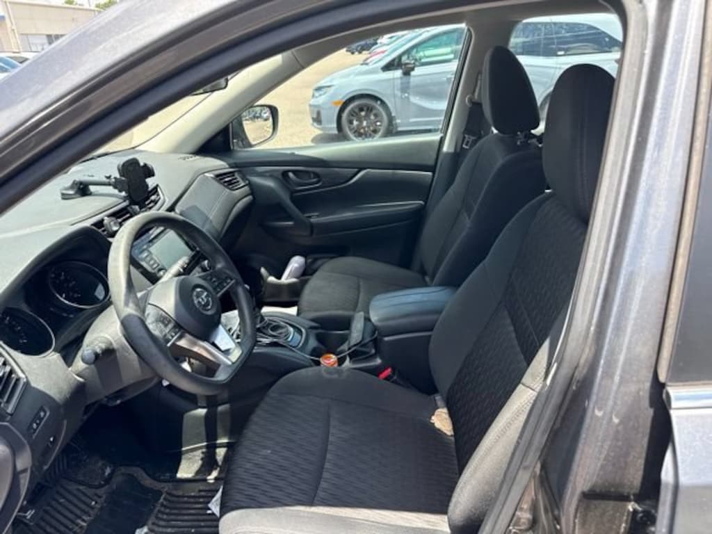 Used 2020 Nissan Rogue S SUV