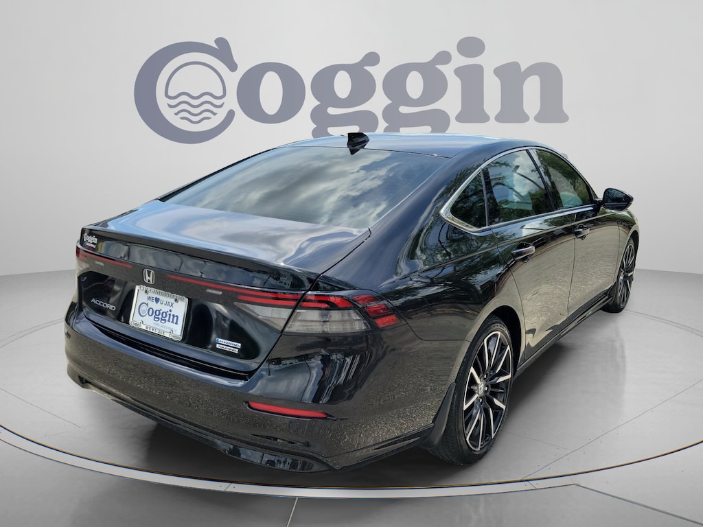Used 2023 Honda Accord Hybrid Touring Sedan