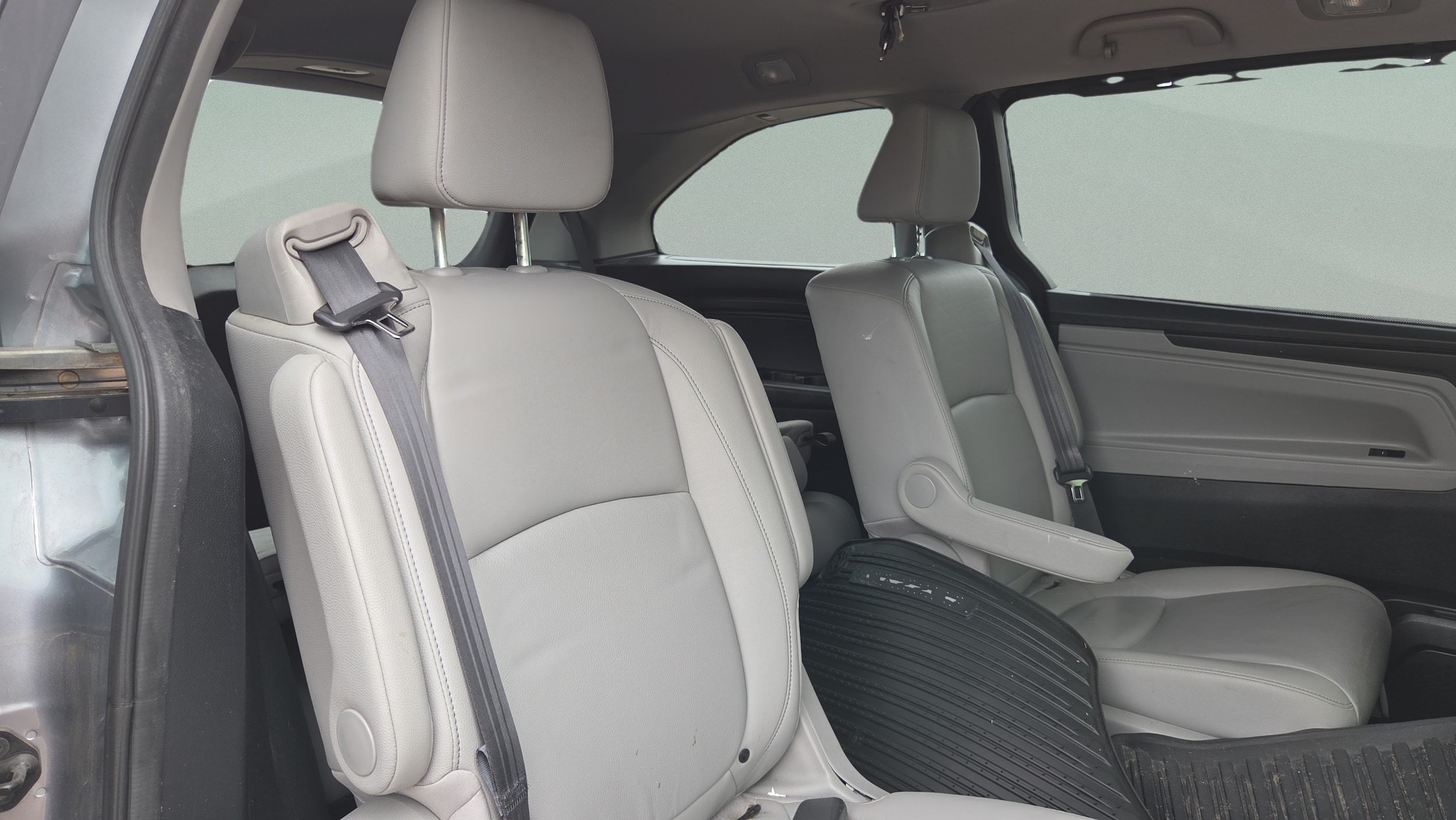2021 Honda Odyssey EX-L - Photo 14