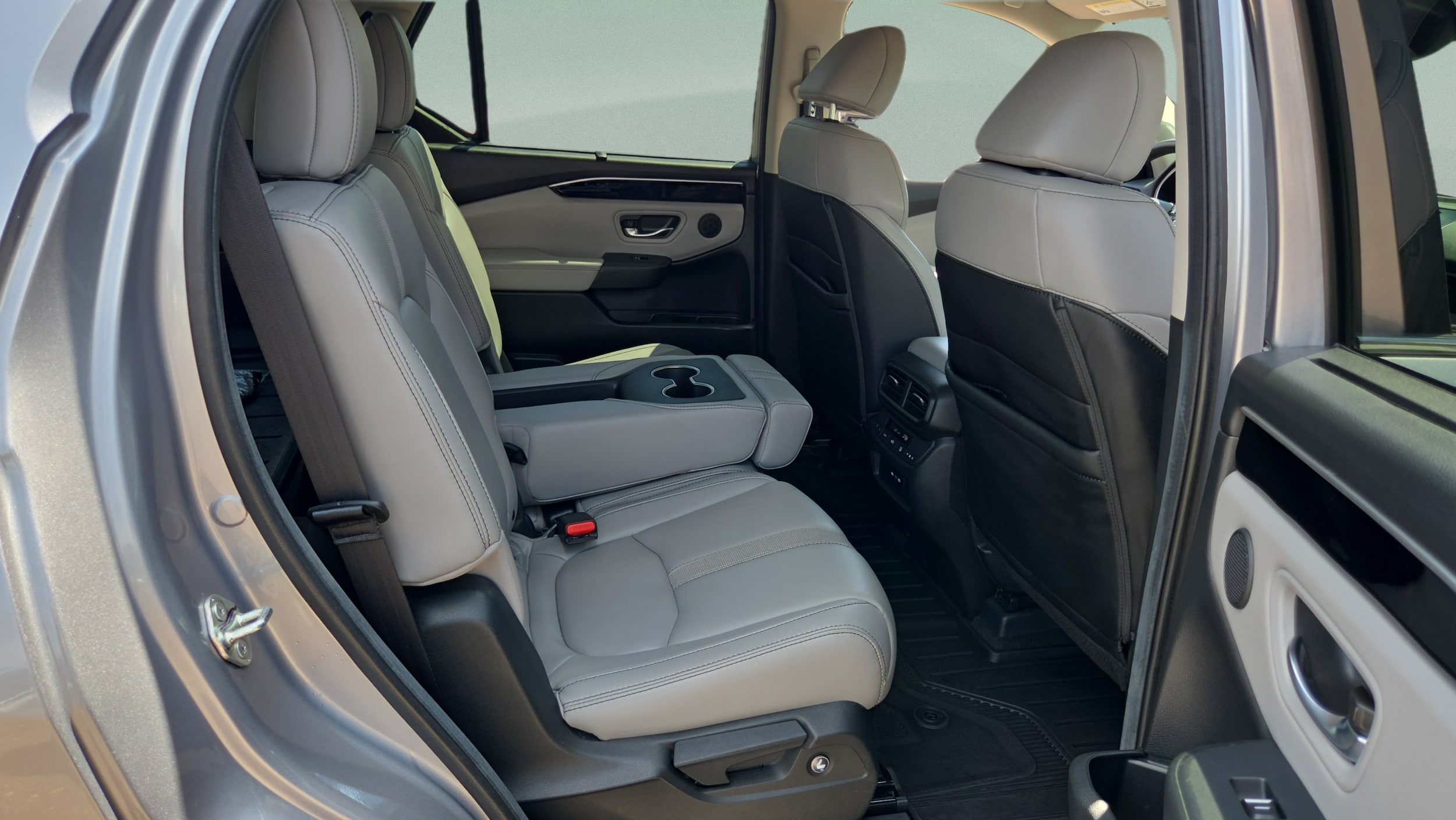 2025 Honda Pilot EX-L - Photo 17