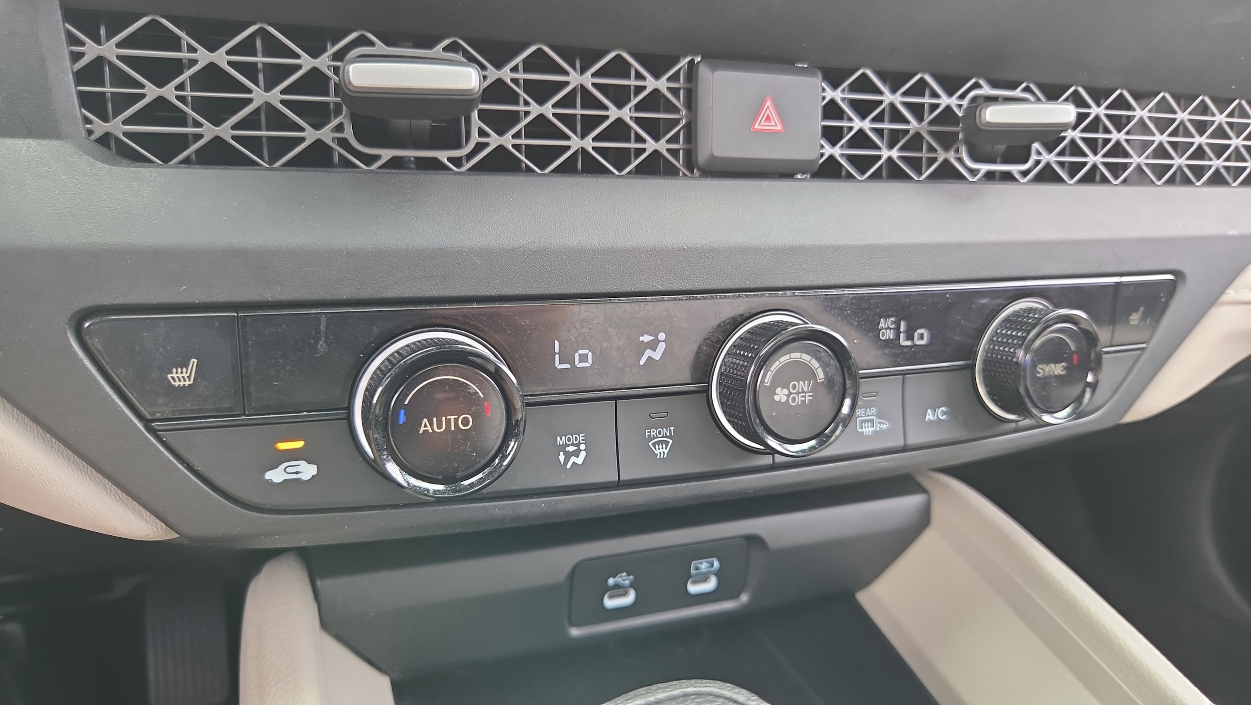 2025 Honda Accord SE - Photo 22