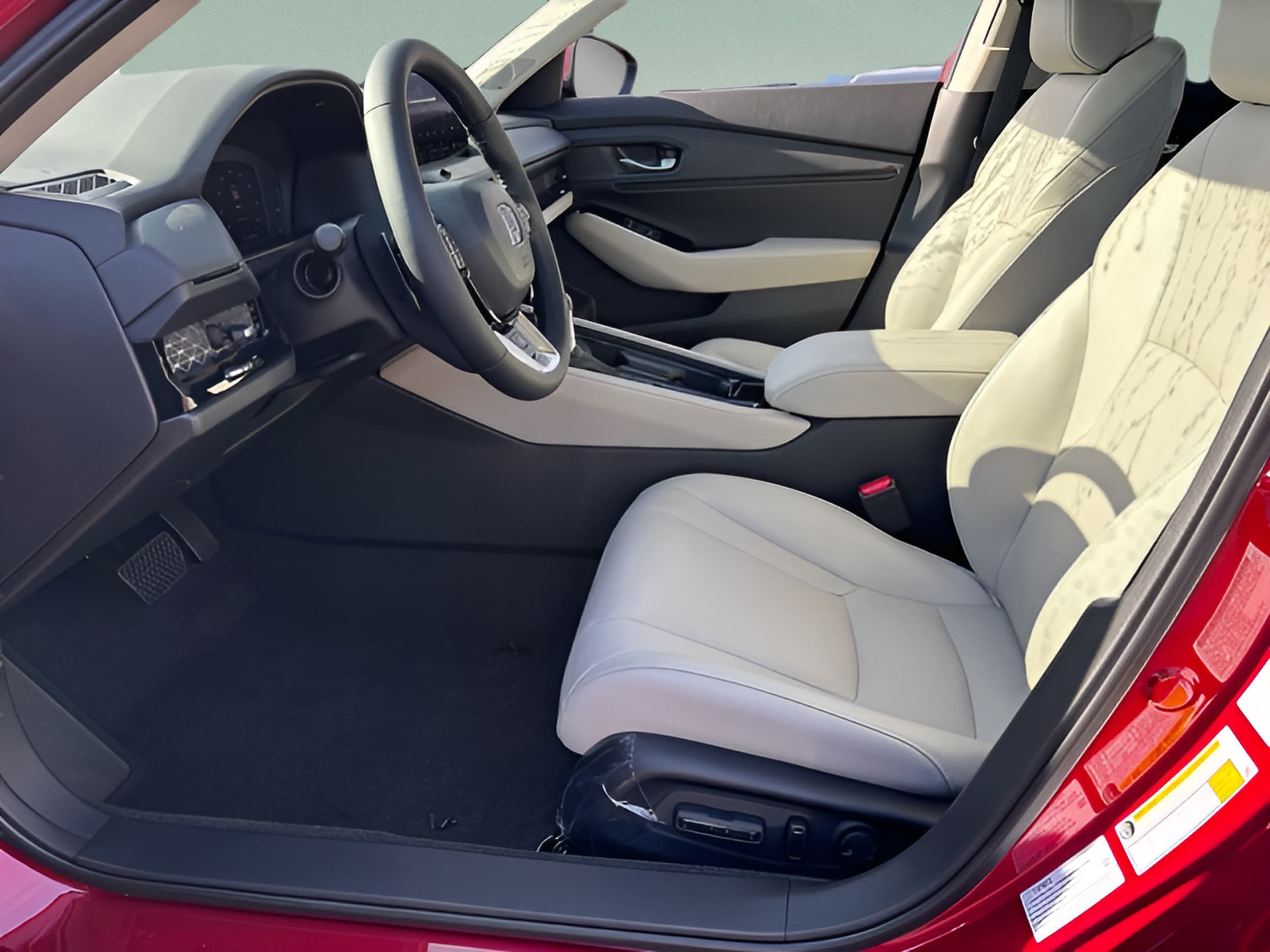 2025 Honda Accord Hybrid Touring - Photo 11