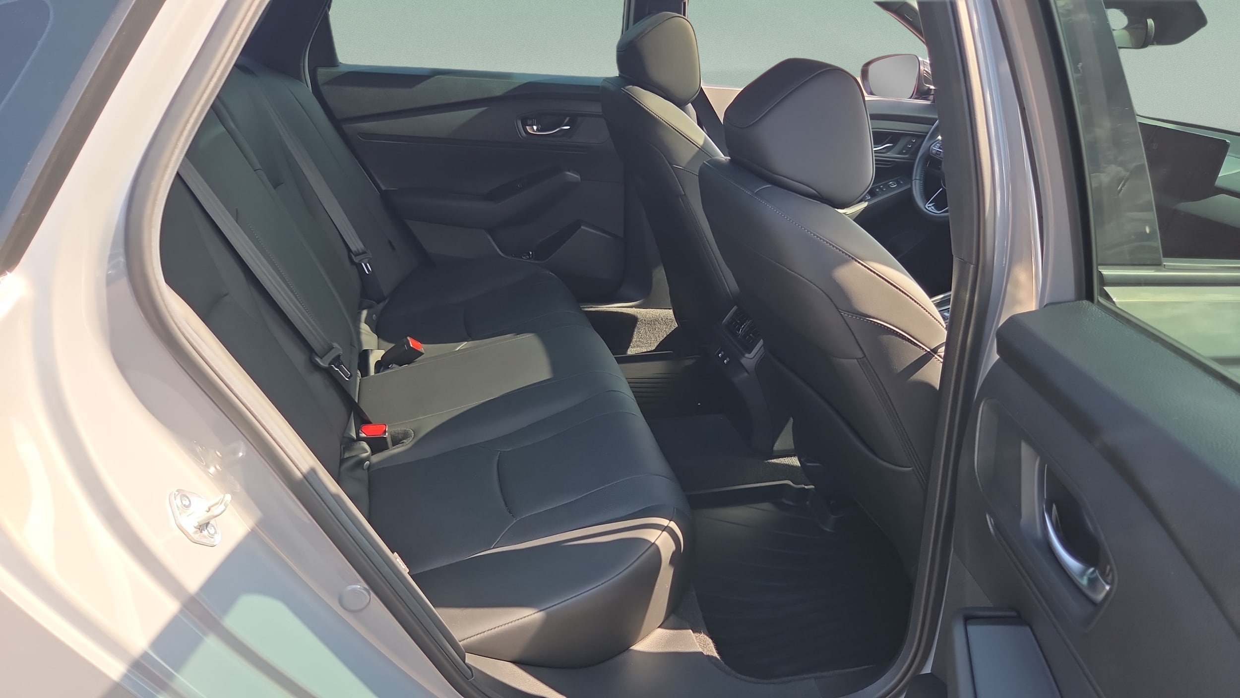 2025 Honda Accord Hybrid Sport-L - Photo 16
