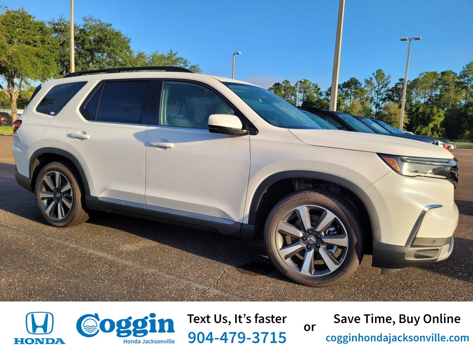 2025 Honda Pilot Touring's photo