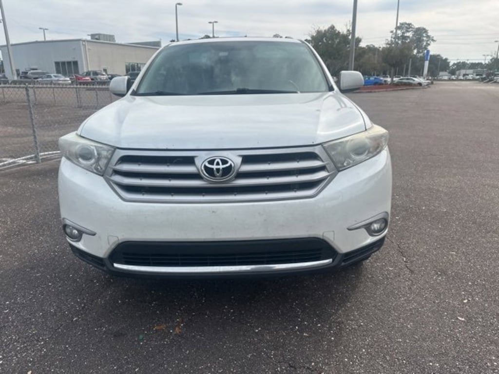Used 2012 Toyota Highlander V6 FWD SUV
