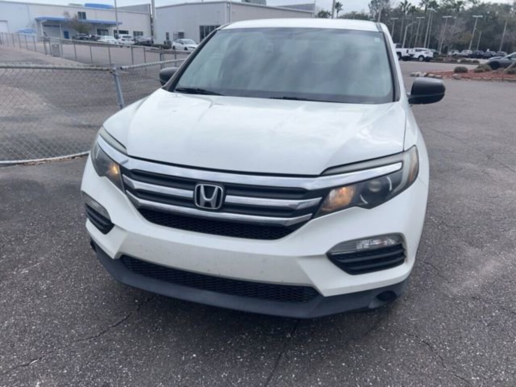 Used 2018 Honda Pilot LX FWD SUV