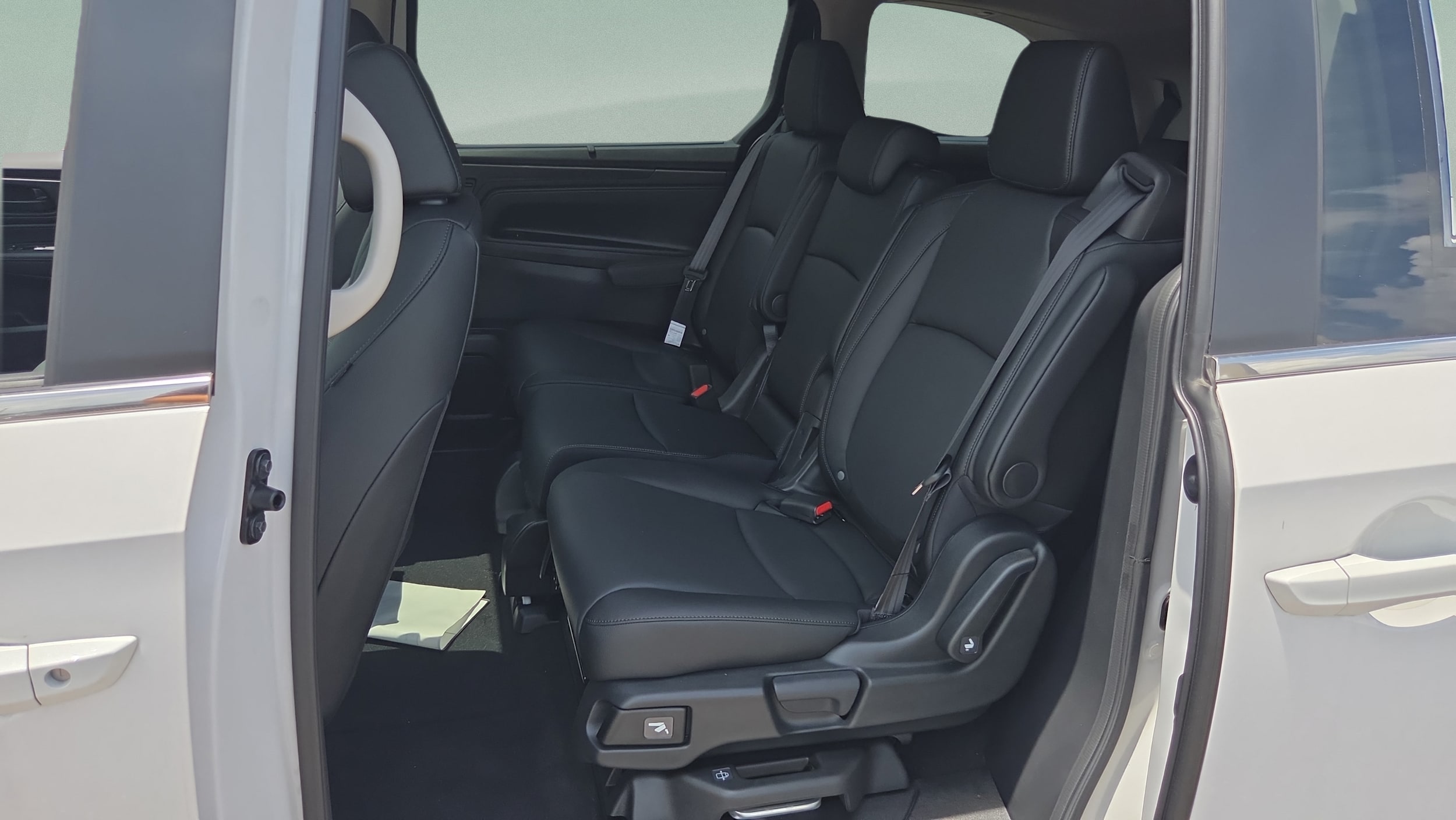 2026 Honda Odyssey EX-L - Photo 13
