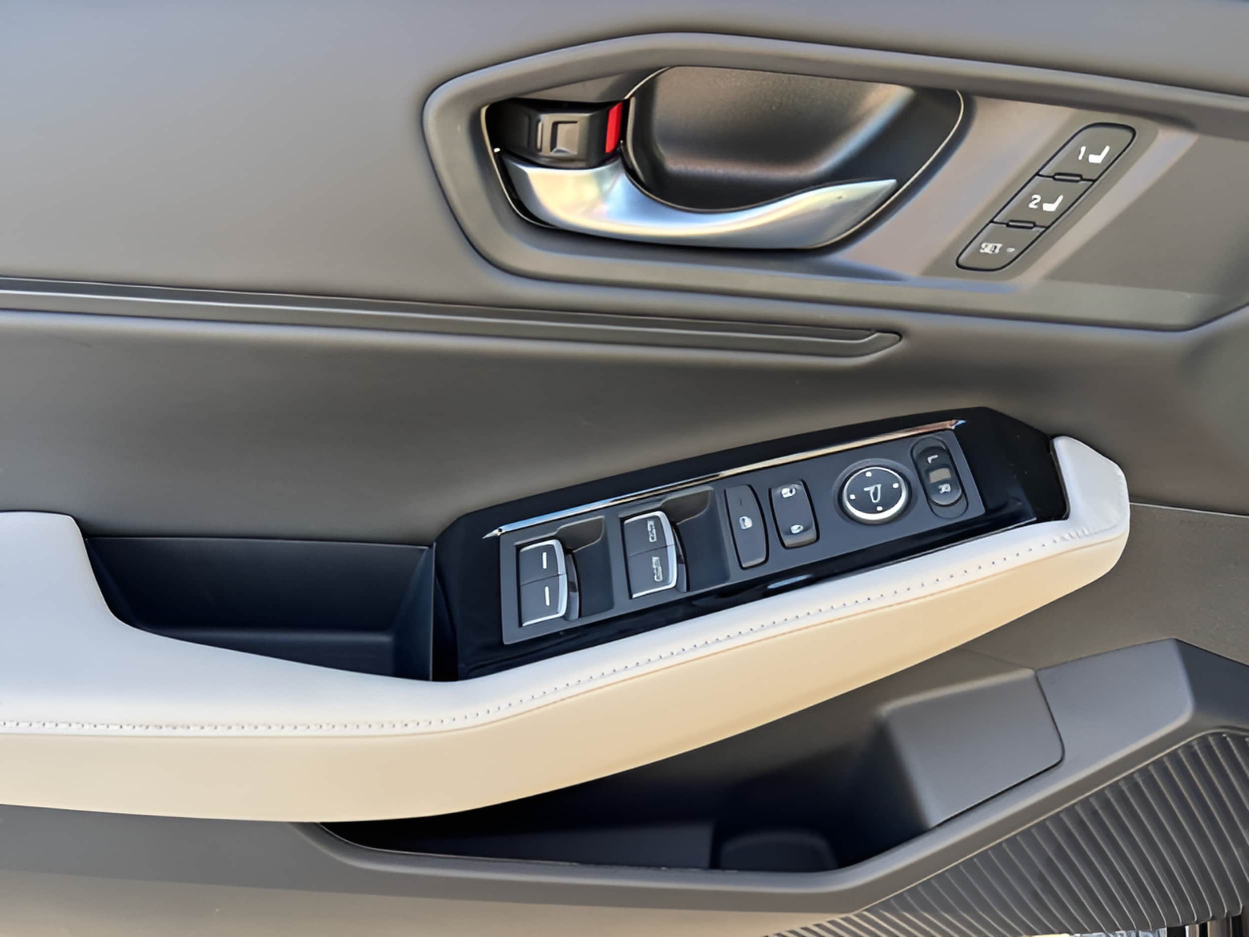 2025 Honda Accord Hybrid Touring - Photo 19