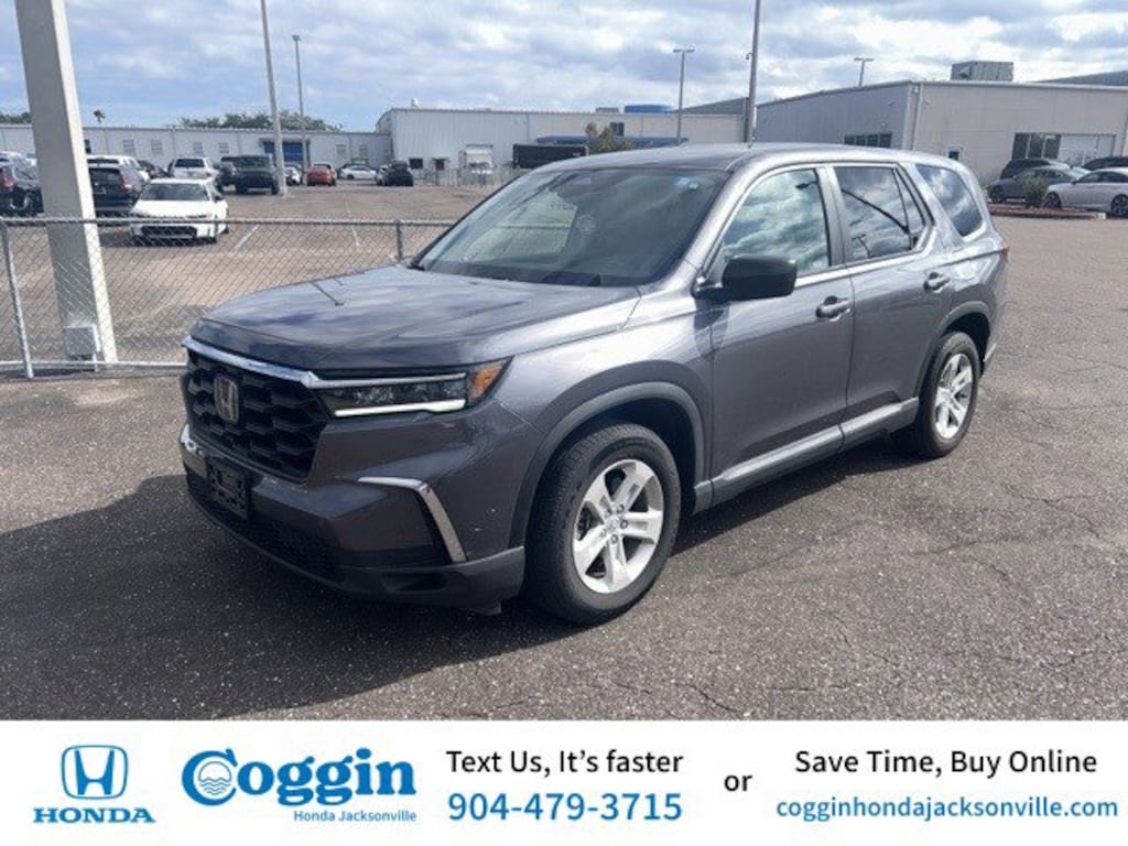 Used 2023 Honda Pilot LX SUV