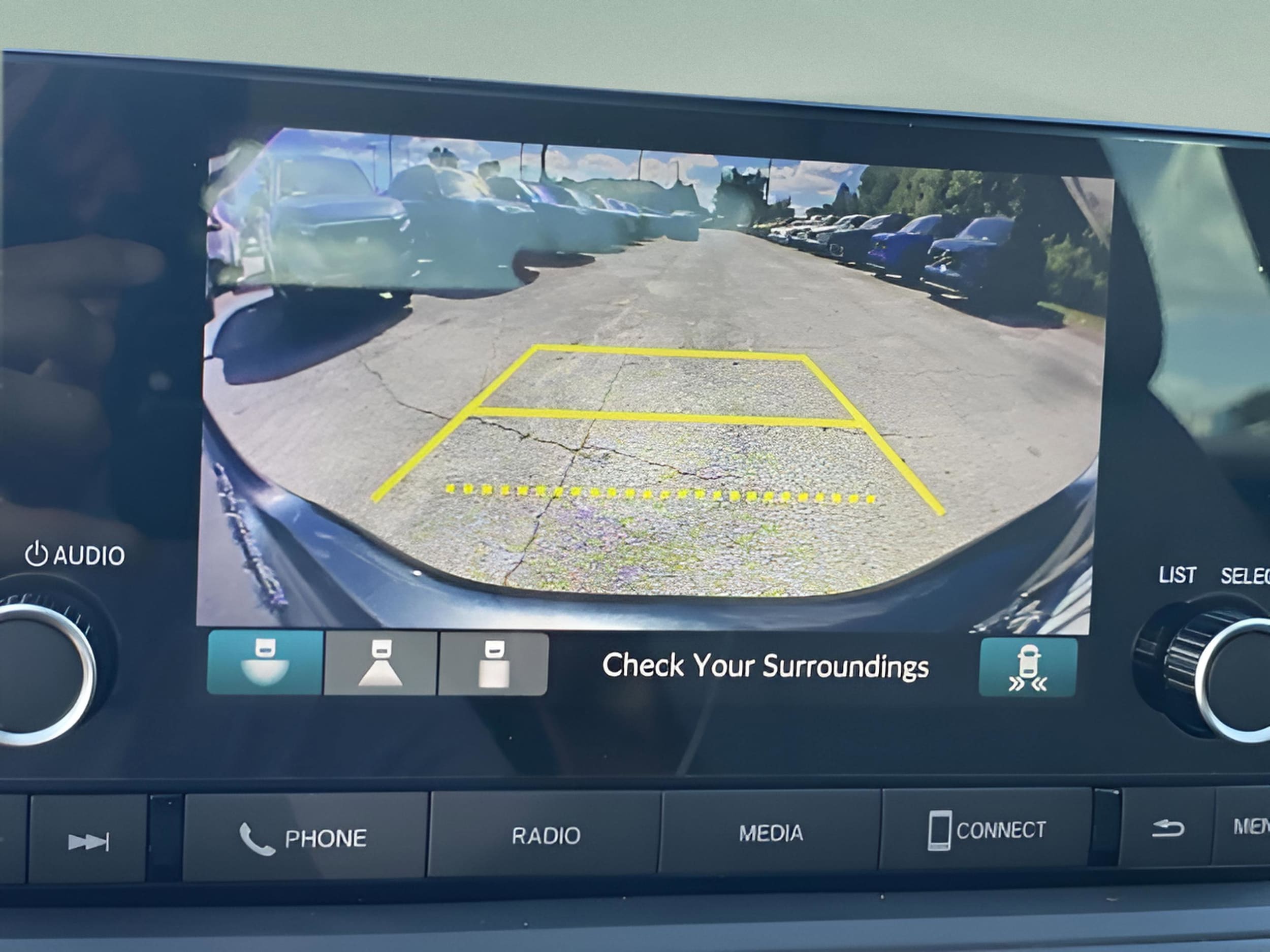 2025 Honda Accord SE - Photo 12