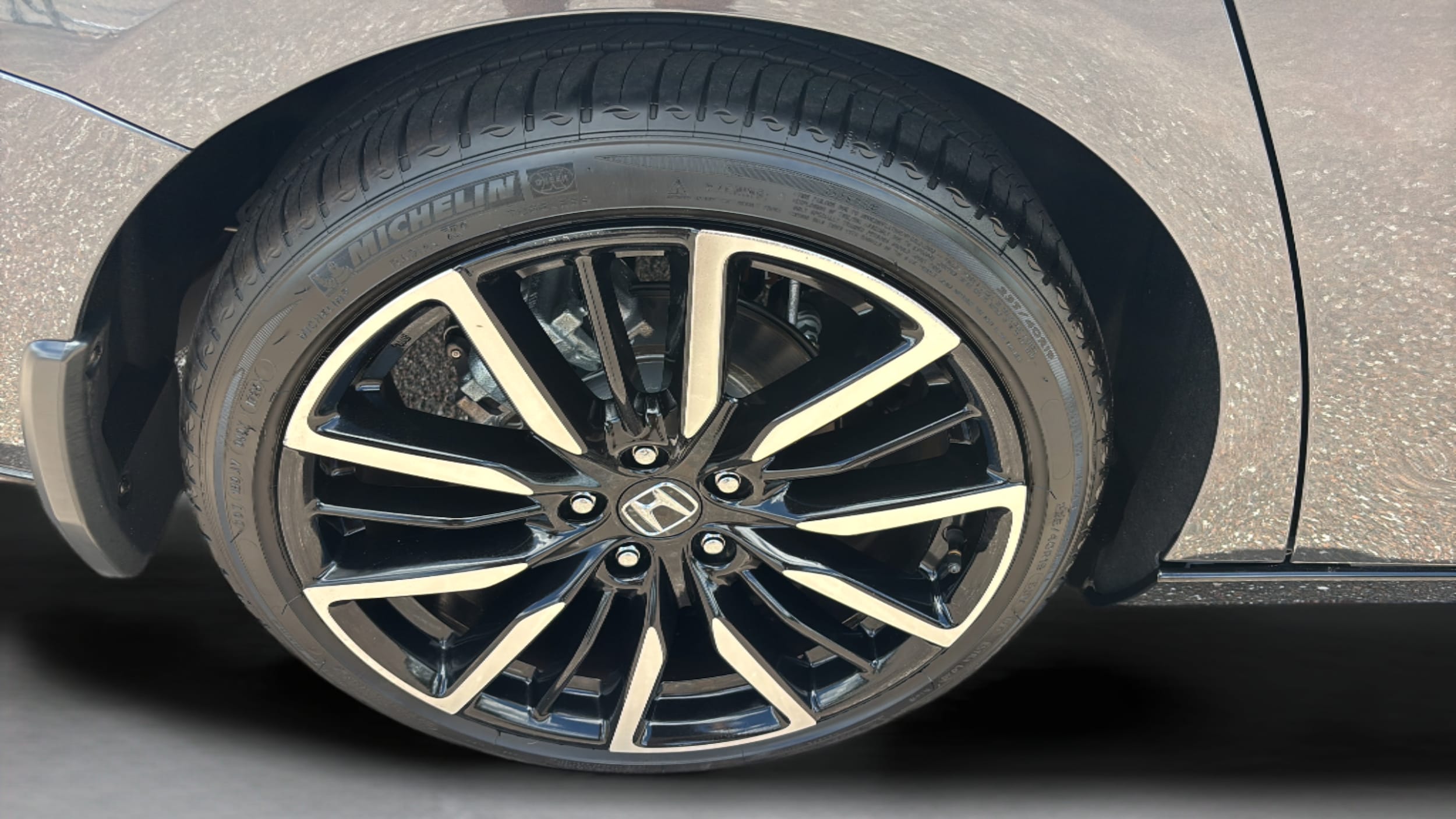 2025 Honda Accord Hybrid Touring - Photo 36