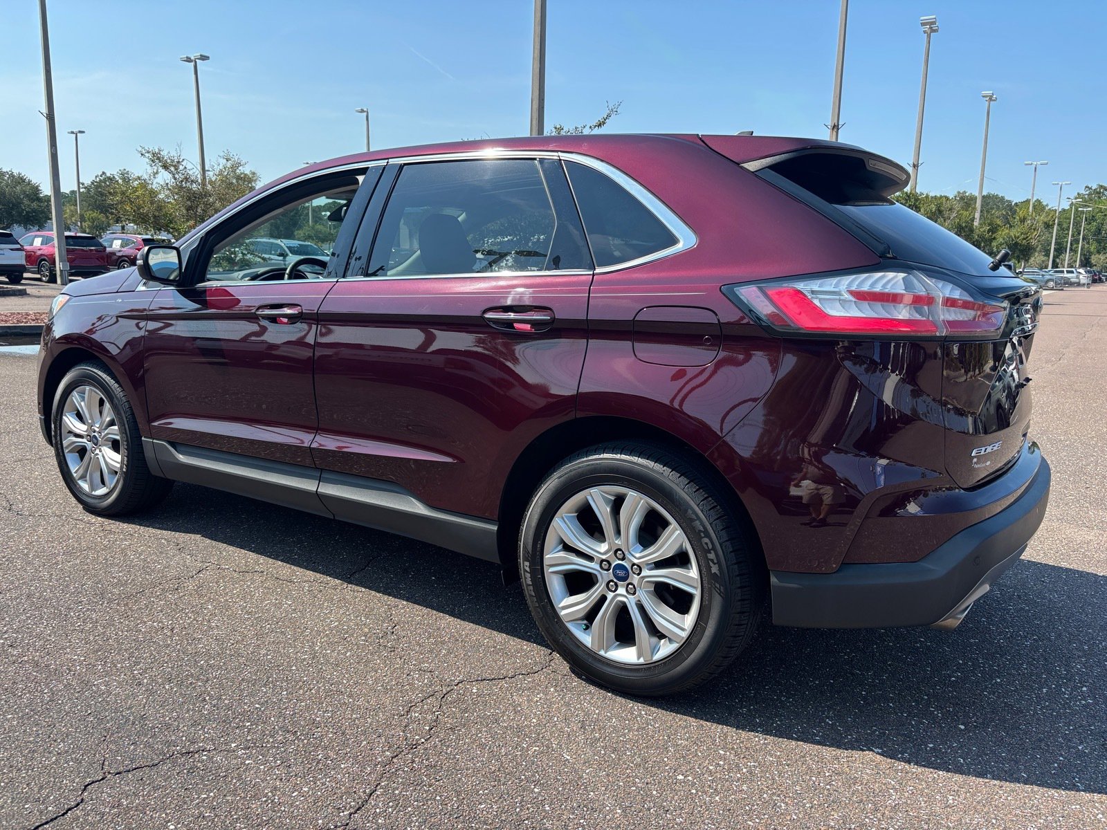 2020 Ford Edge Titanium photo 3