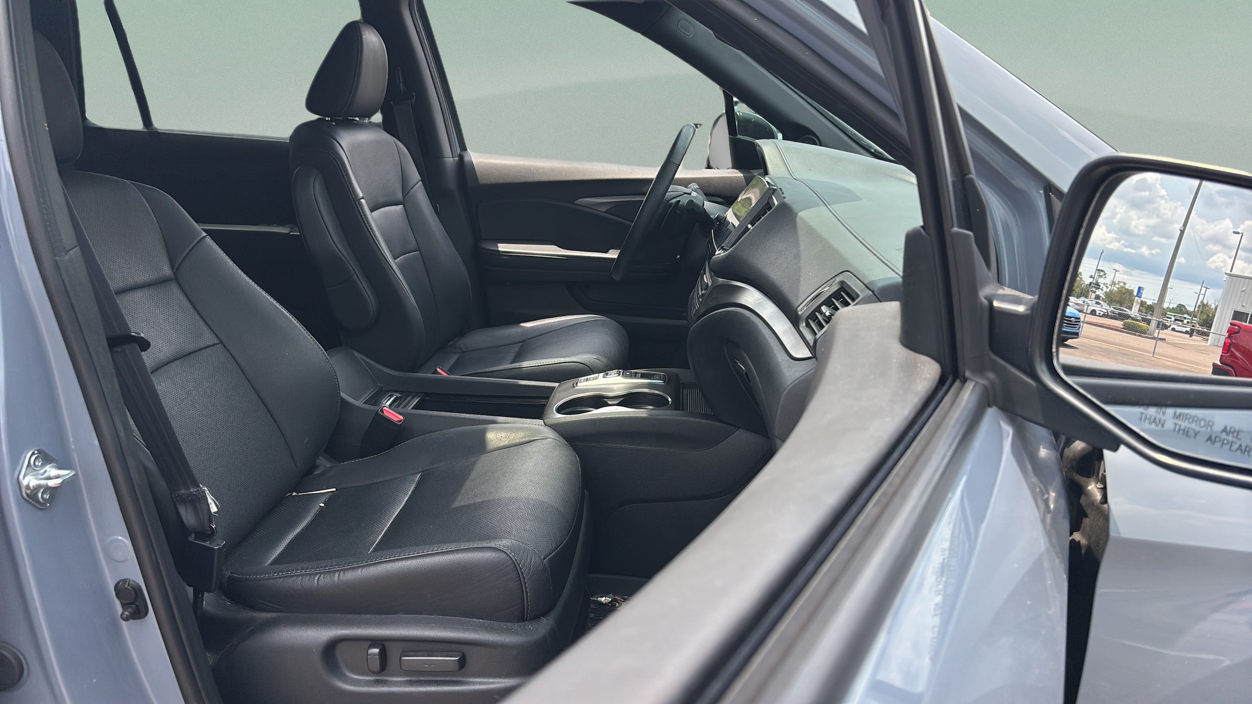 2023 Honda Passport EX-L - Photo 17
