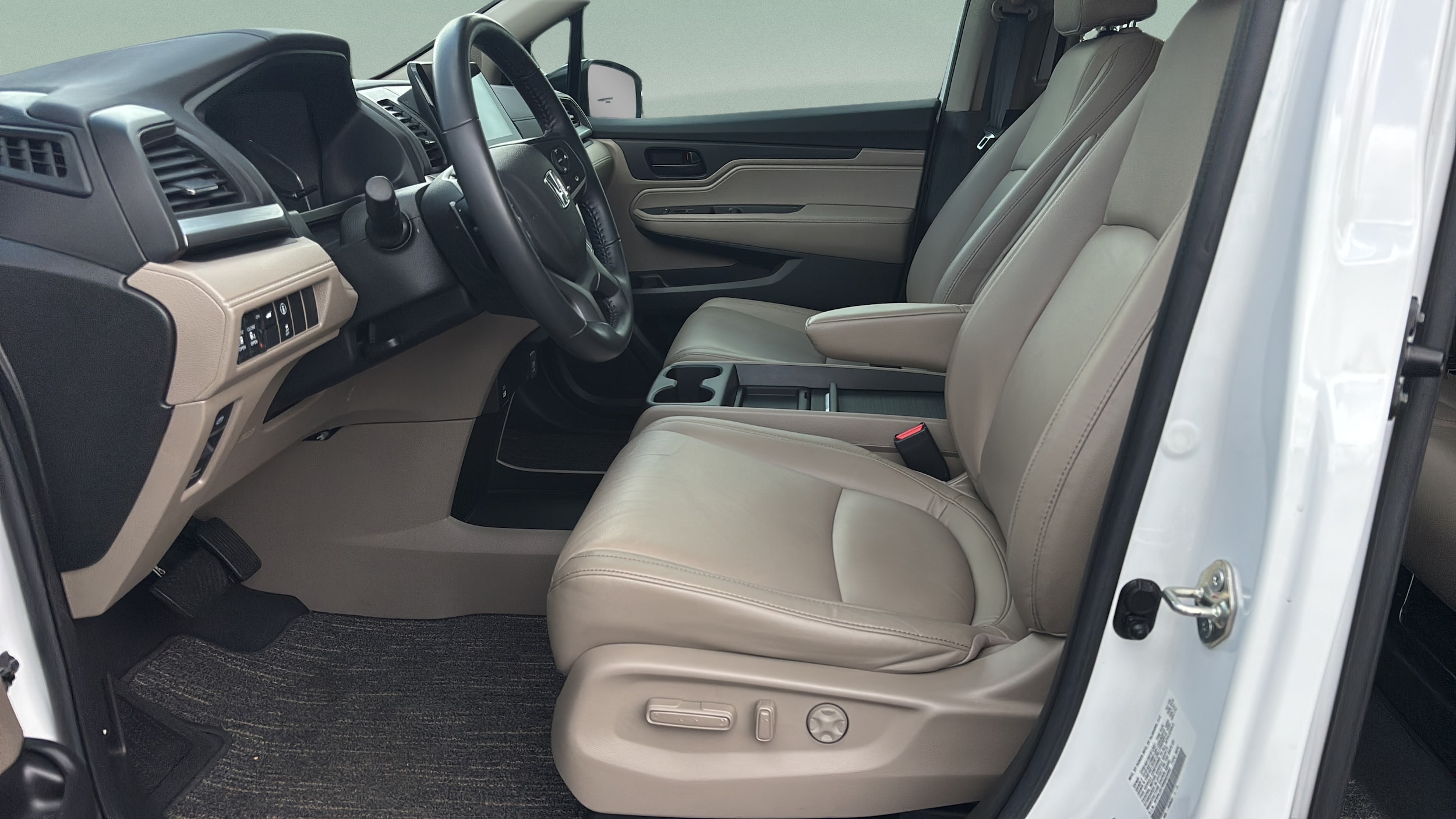 2021 Honda Odyssey EX-L - Photo 10