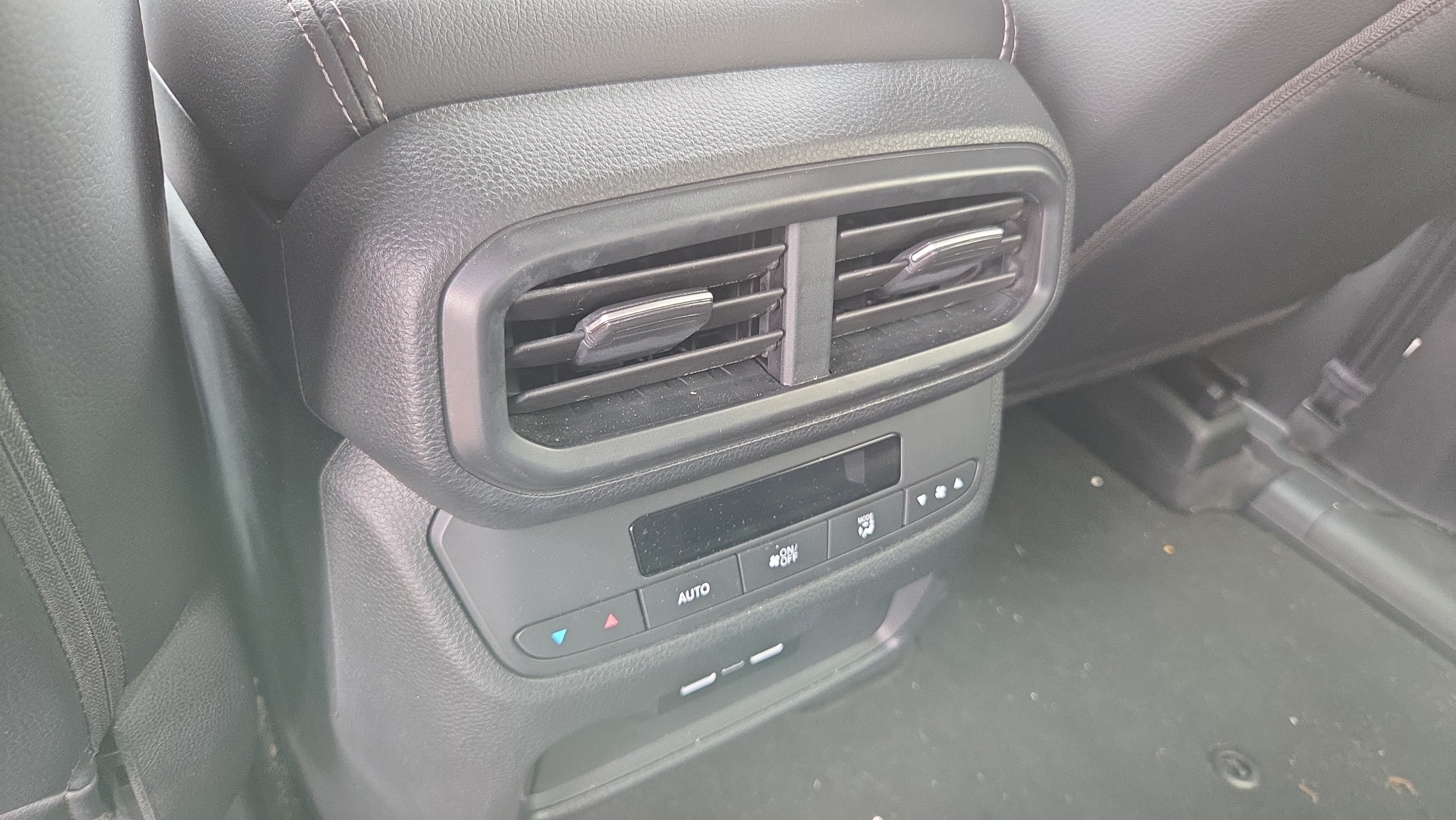 2023 Honda Pilot EX-L - Photo 11