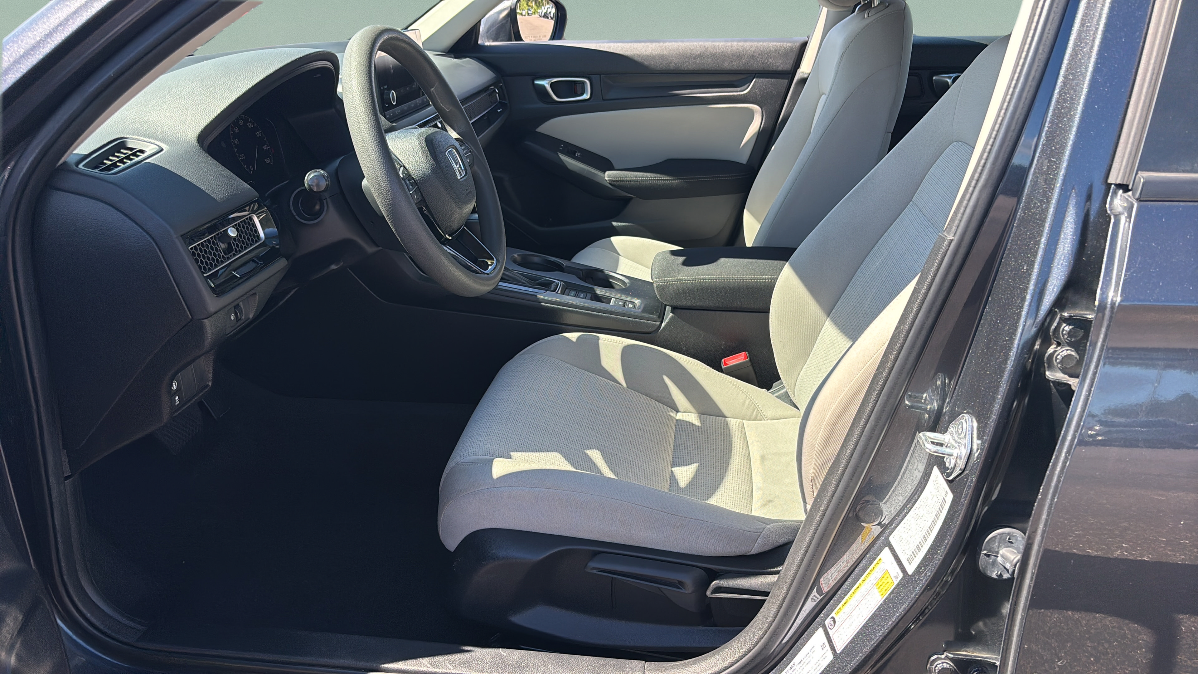 2024 Honda Civic LX - Photo 8