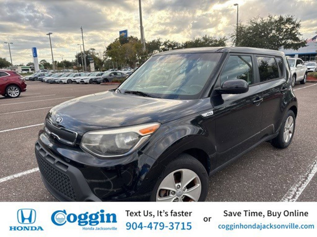 Used 2015 Kia Soul Base FWD Hatchback