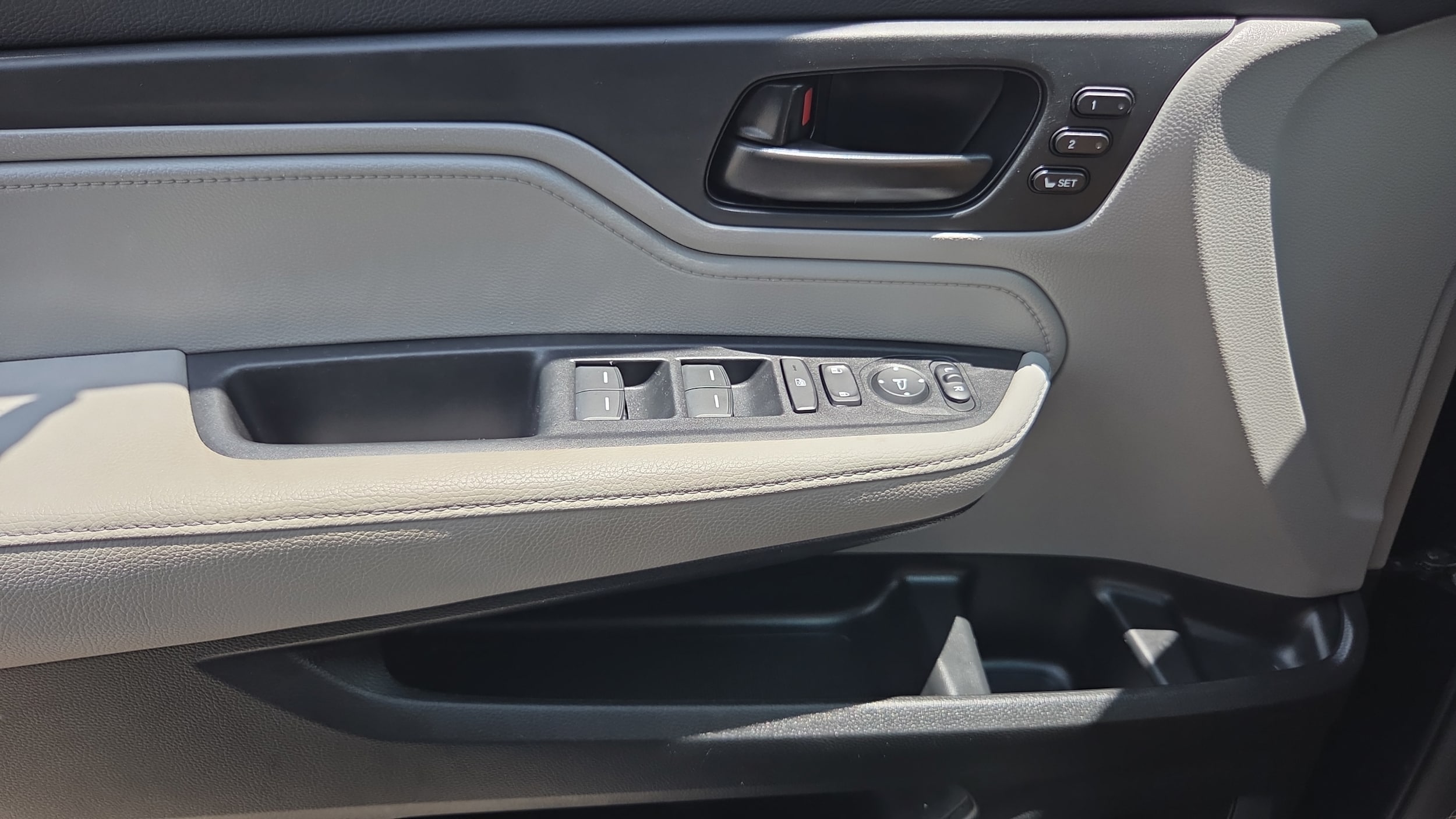 2023 Honda Odyssey EX-L - Photo 20