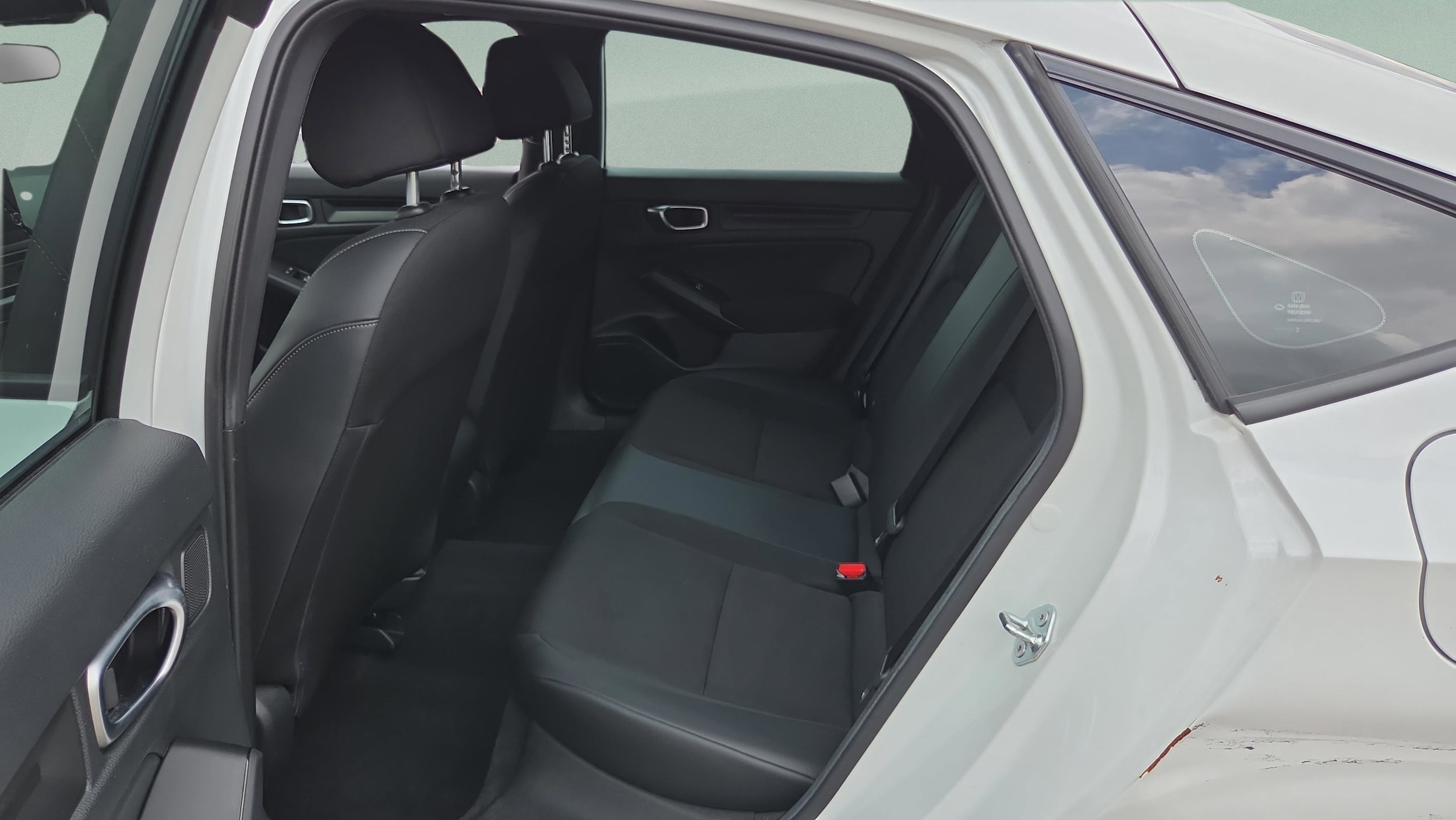 2023 Honda Civic Hatchback Sport - Photo 9