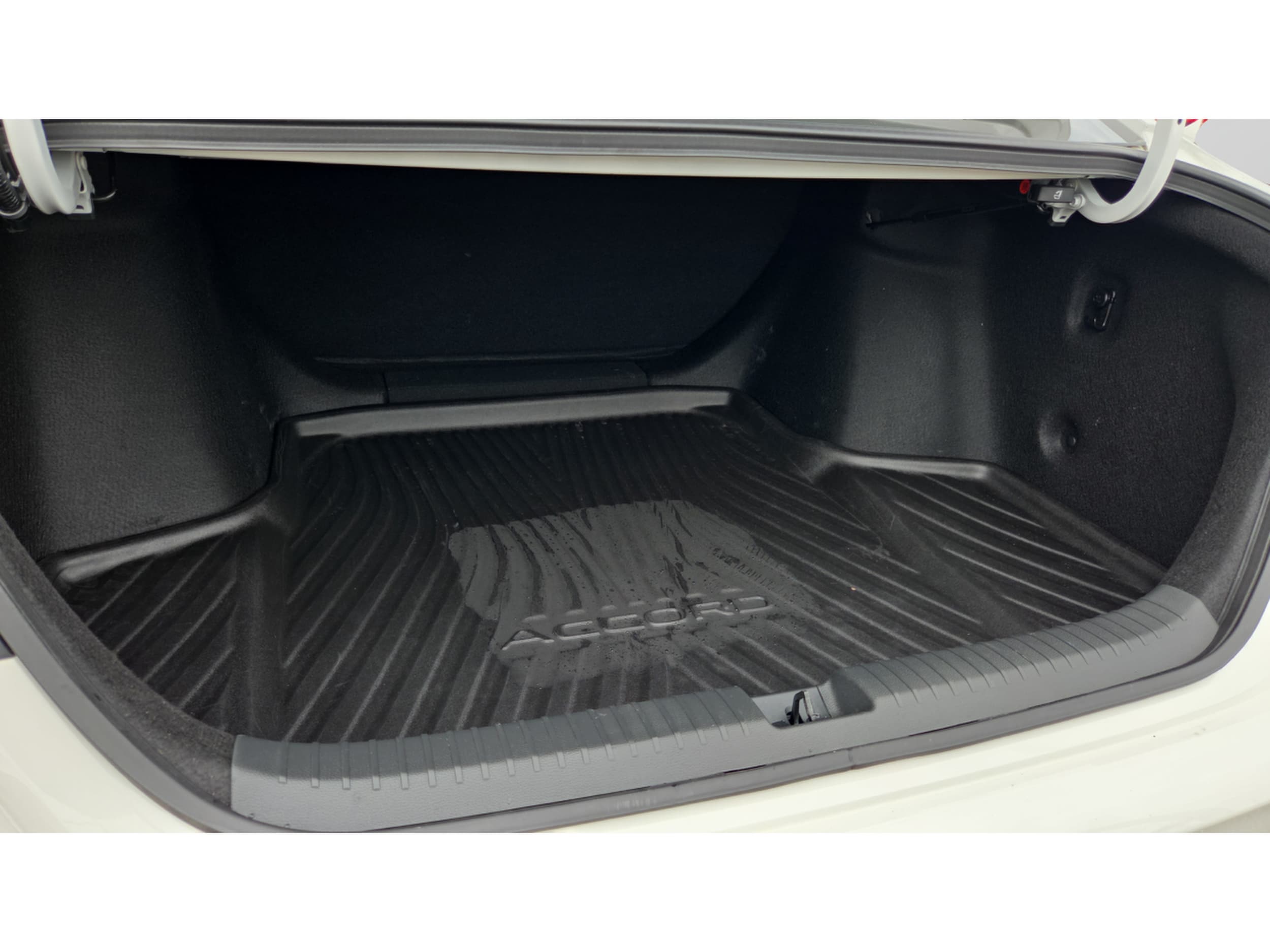 2024 Honda Accord LX - Photo 11