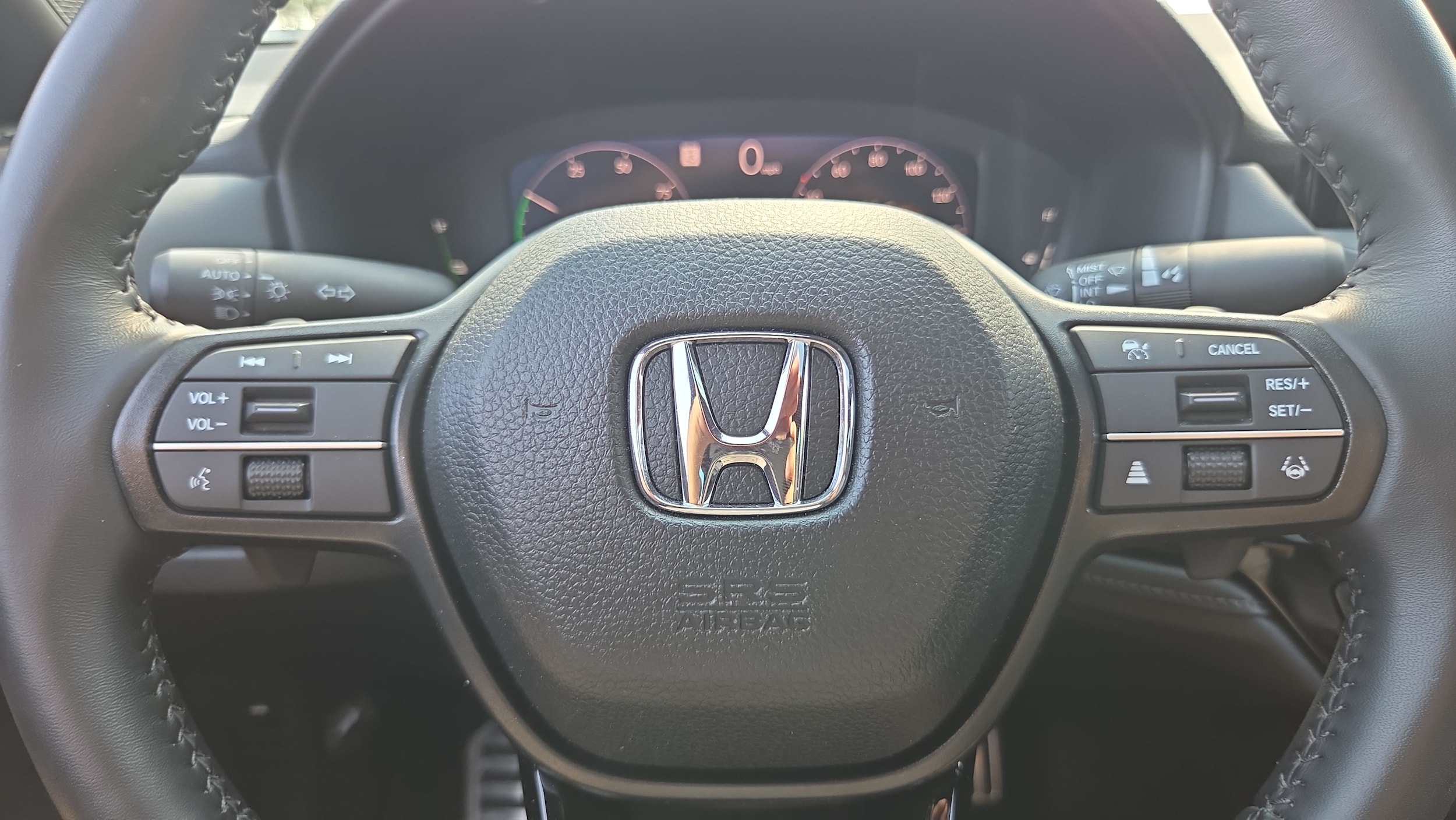 2025 Honda Accord Hybrid Sport-L - Photo 28
