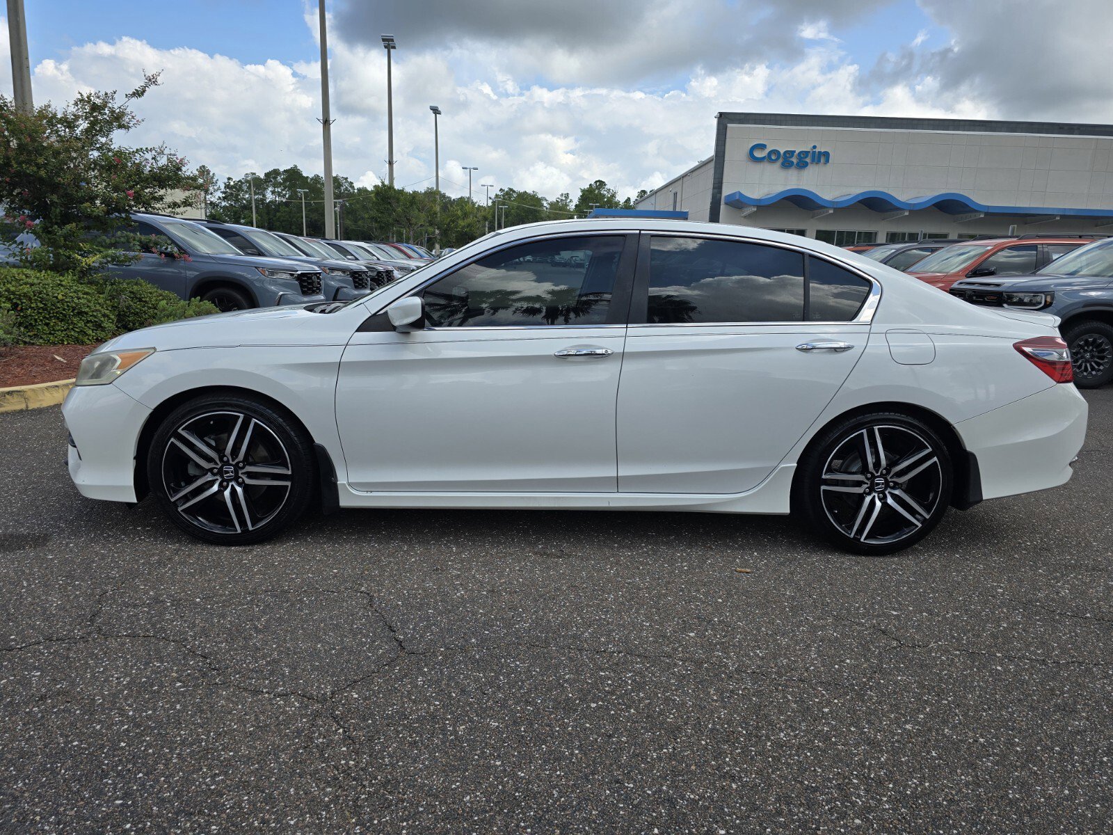 Used 2016 Honda Accord Sport with VIN 1HGCR2F58GA027468 for sale in Jacksonville, FL