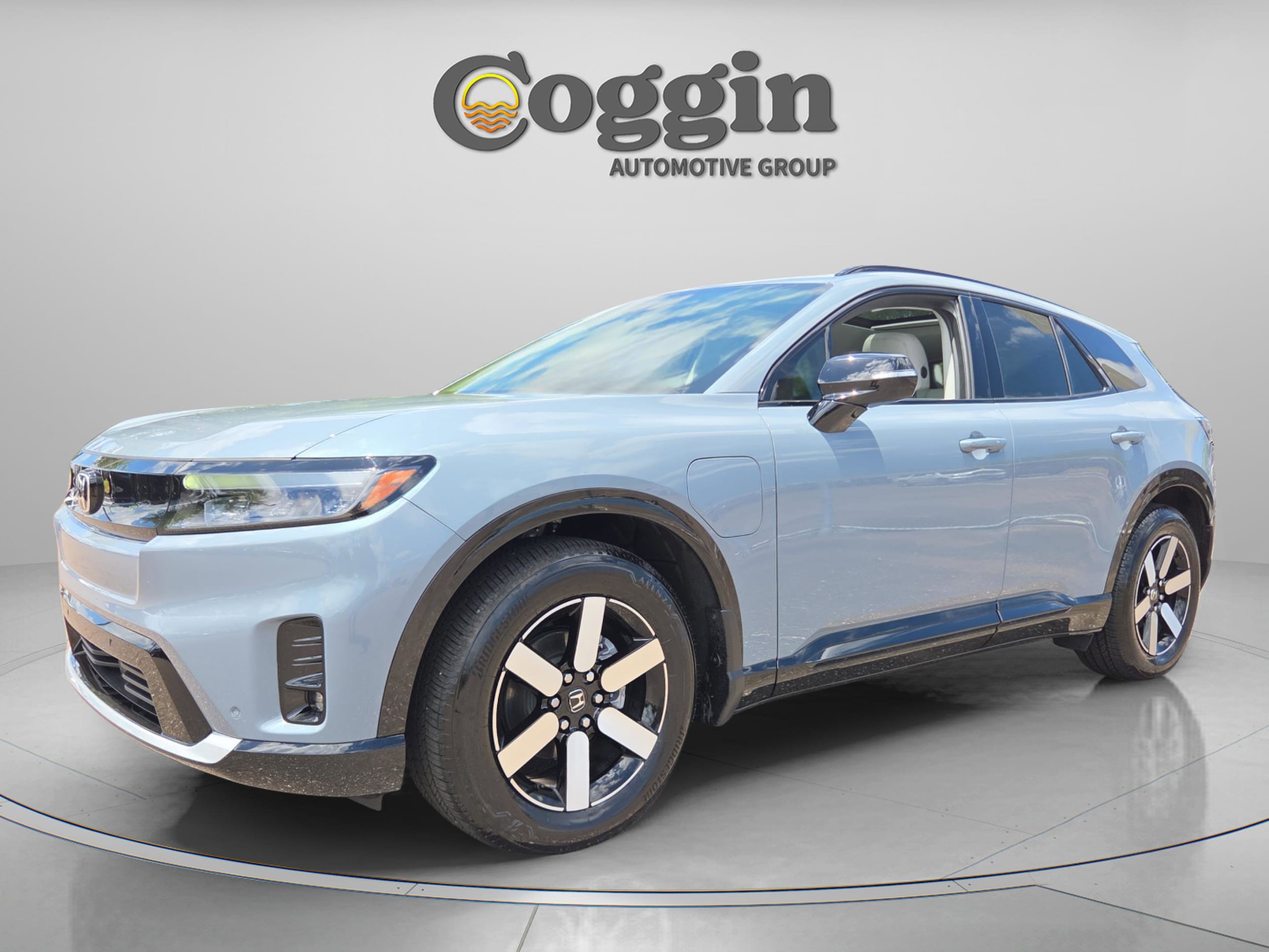 2025 Honda Prologue Touring AWD's photo