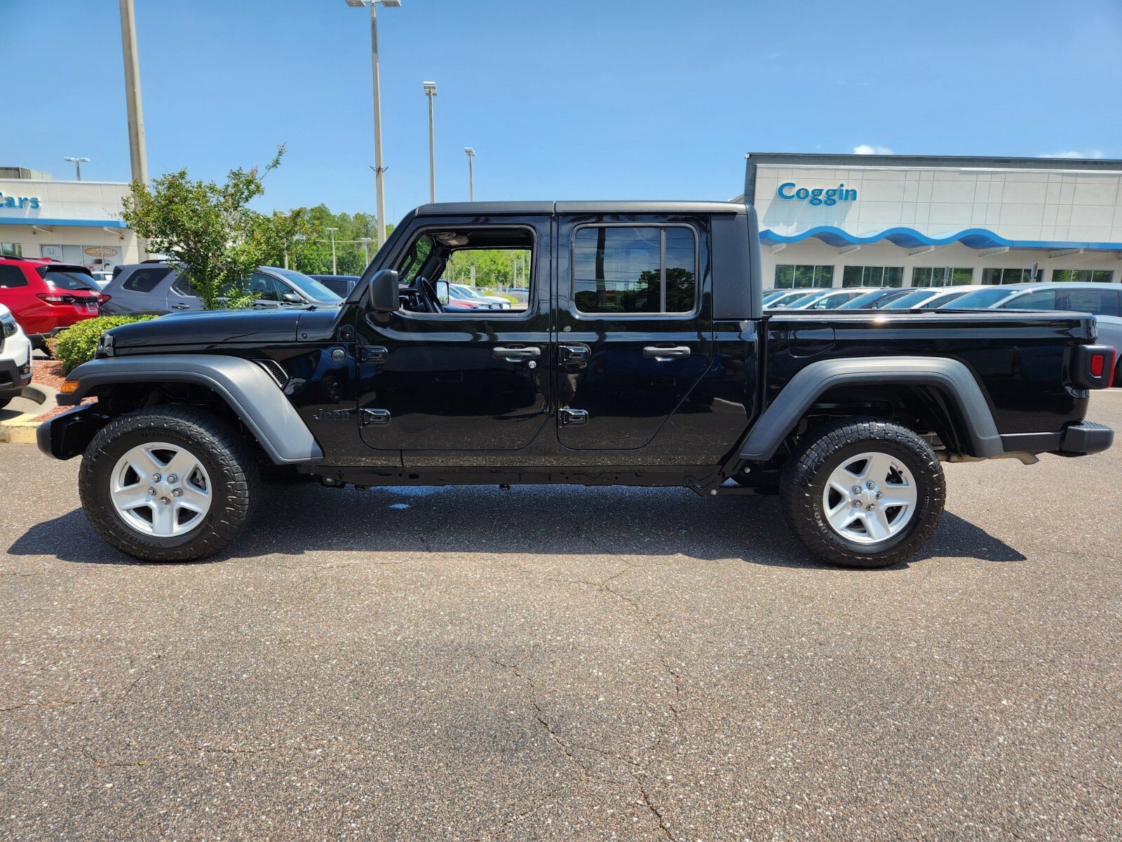 Used 2023 Jeep Gladiator Sport S with VIN 1C6HJTAG8PL522307 for sale in Jacksonville, FL