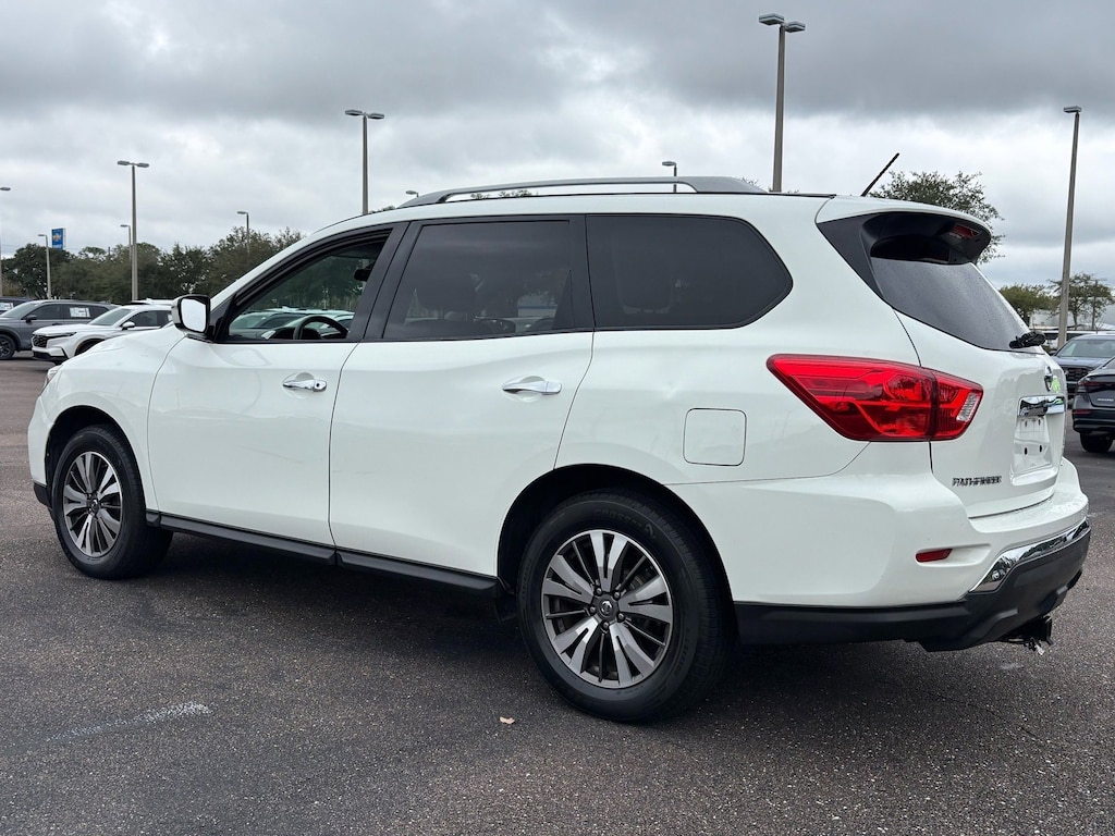 Used 2017 Nissan Pathfinder S SUV