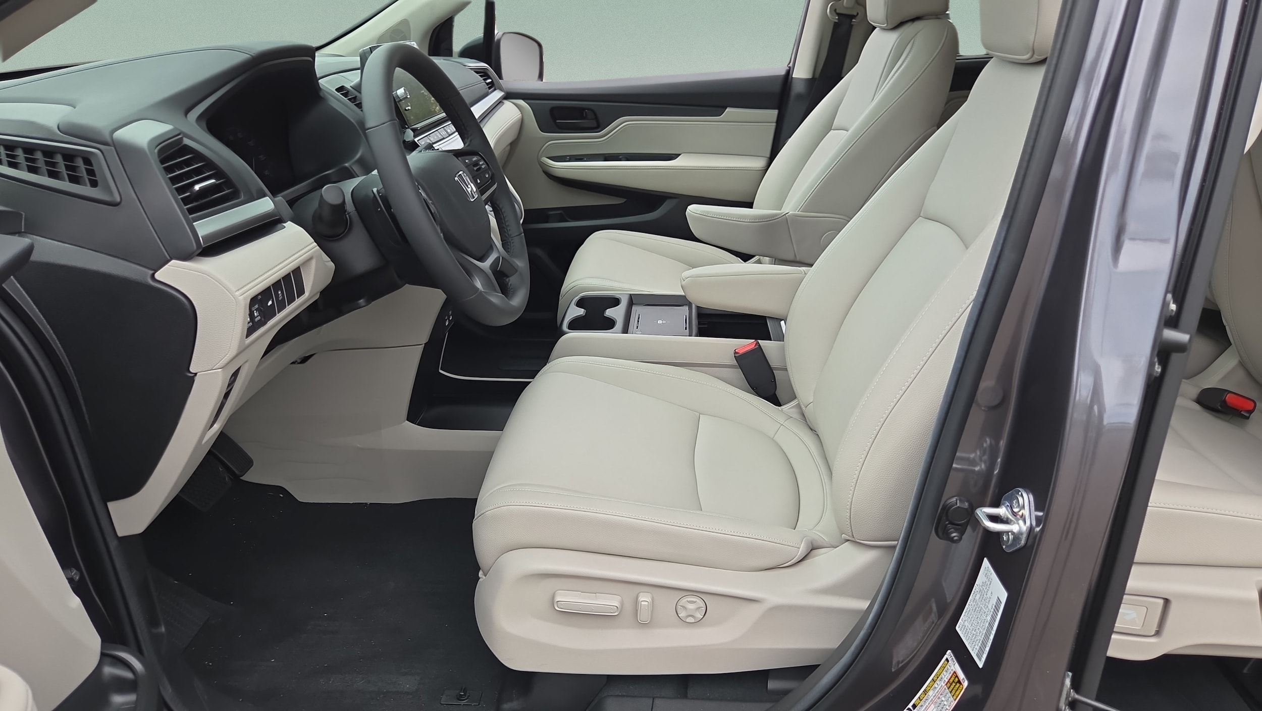 2026 Honda Odyssey EX-L - Photo 9