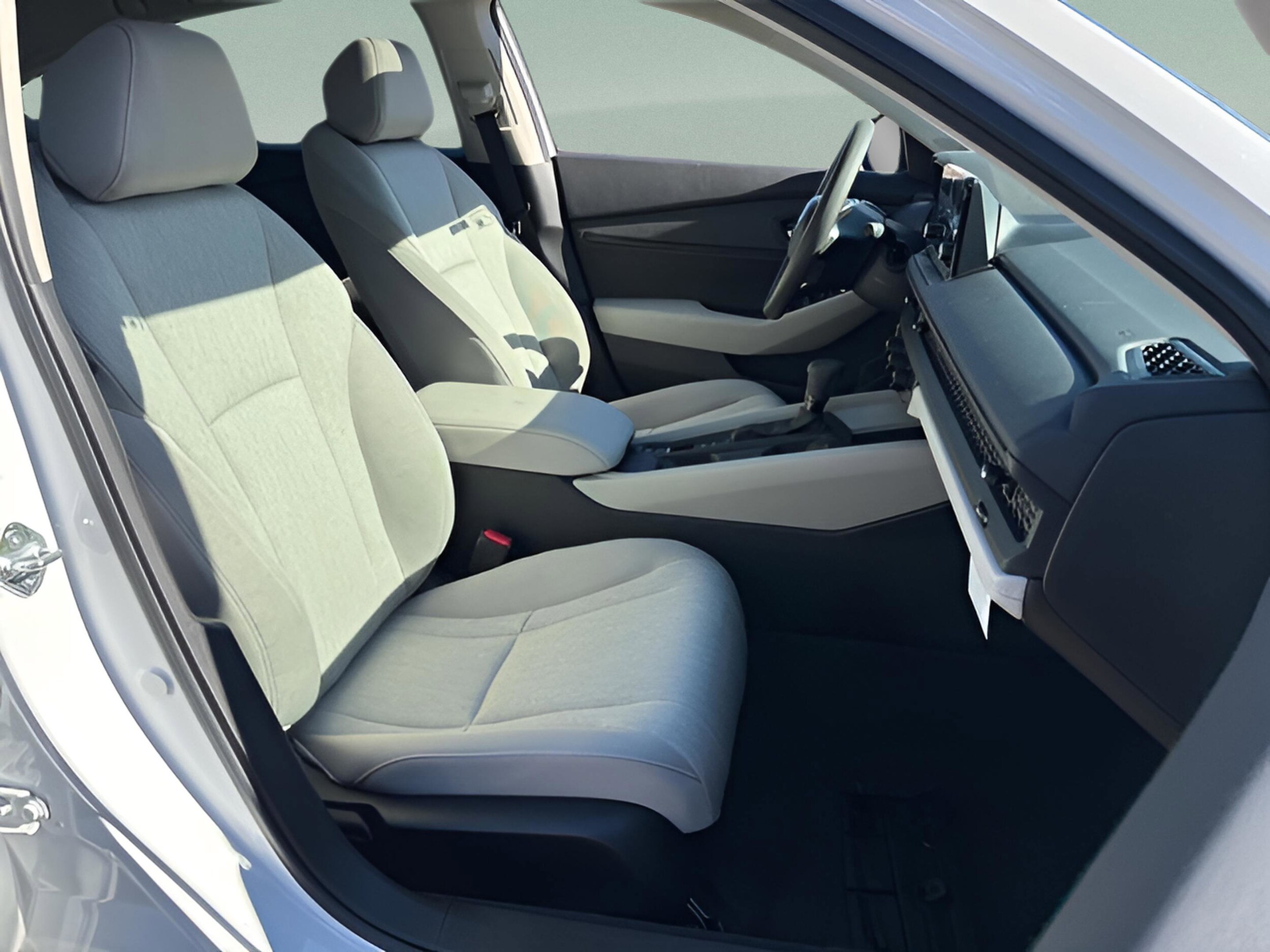 2025 Honda Accord SE - Photo 25