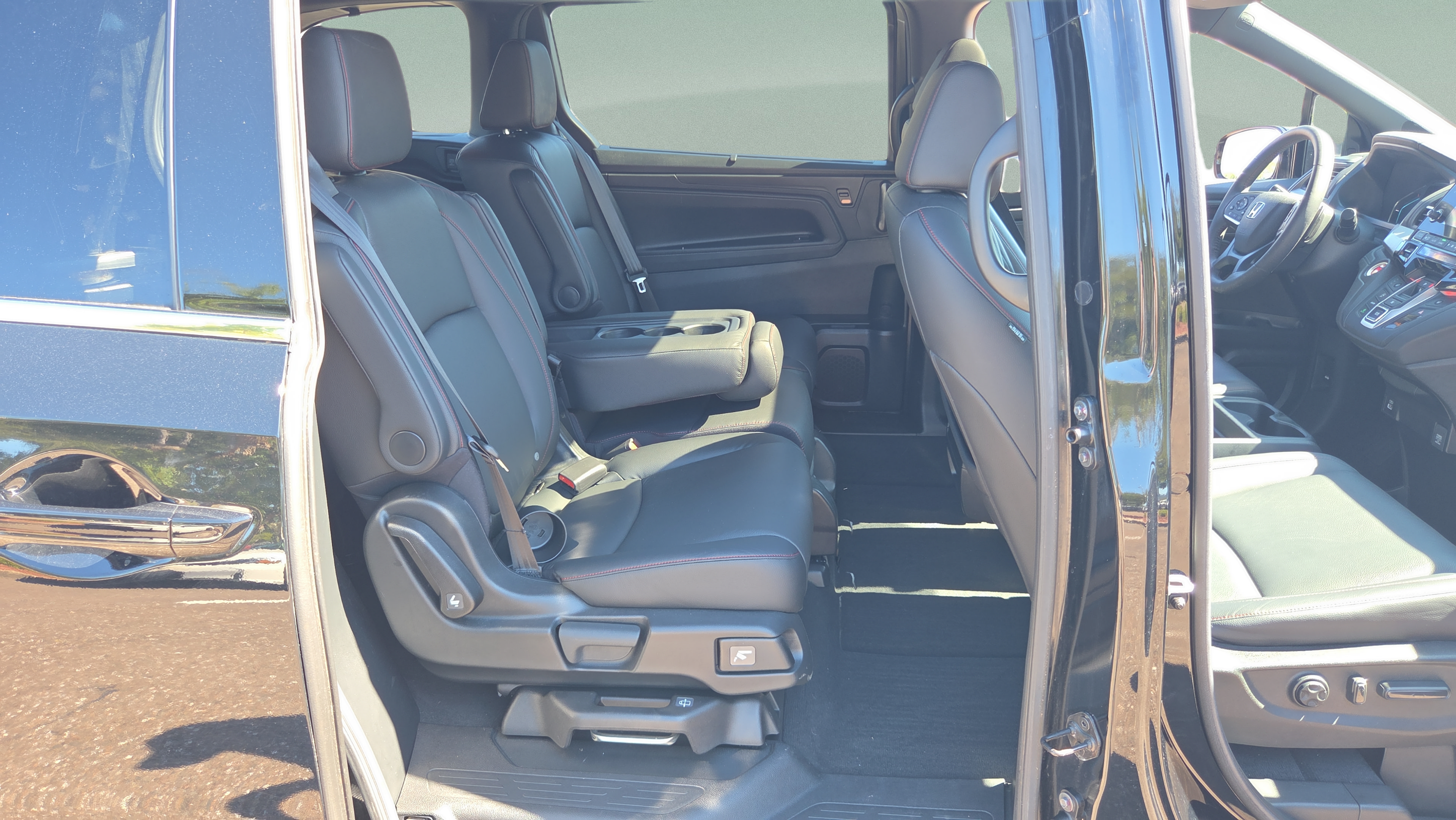 2023 Honda Odyssey SPORT - Photo 20
