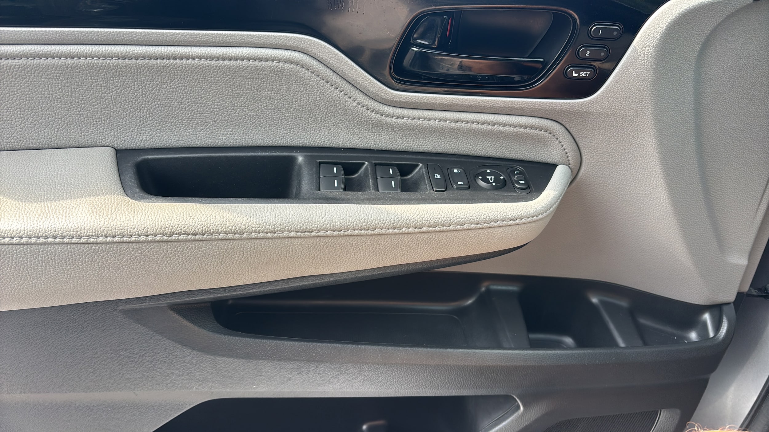 2022 Honda Odyssey Touring - Photo 22