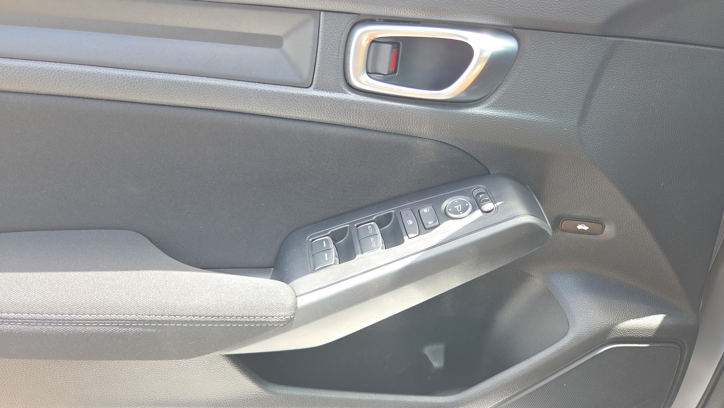 2023 Honda Civic Sport - Photo 18